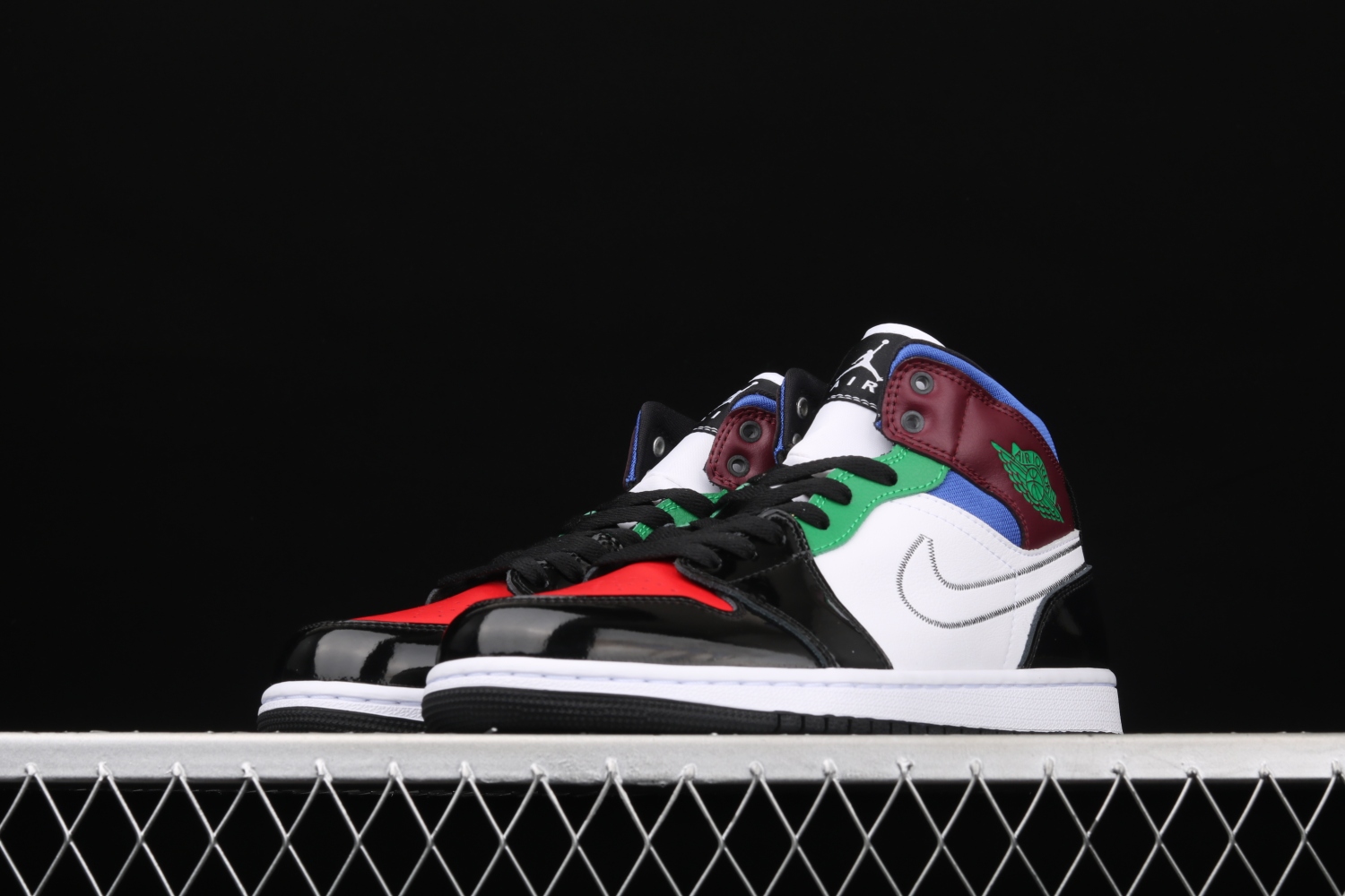Jordan 1 Mid SE Black White Multi-Color (W) DB5454-001