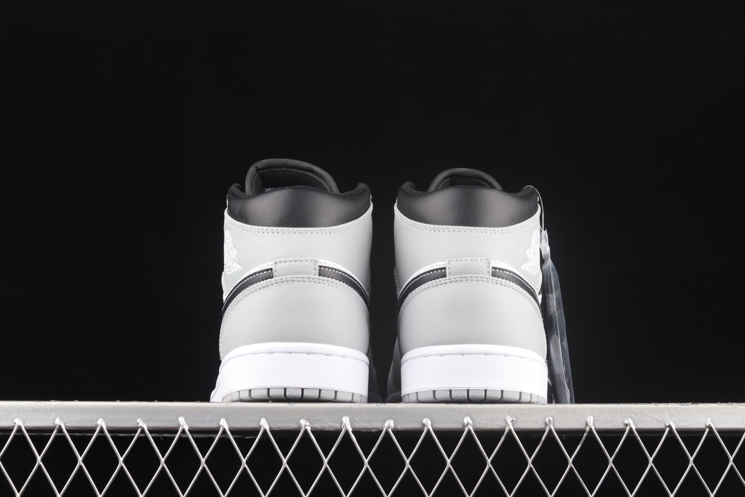 Jordan 1 Mid Light Smoke Grey Anthracite 554724-078