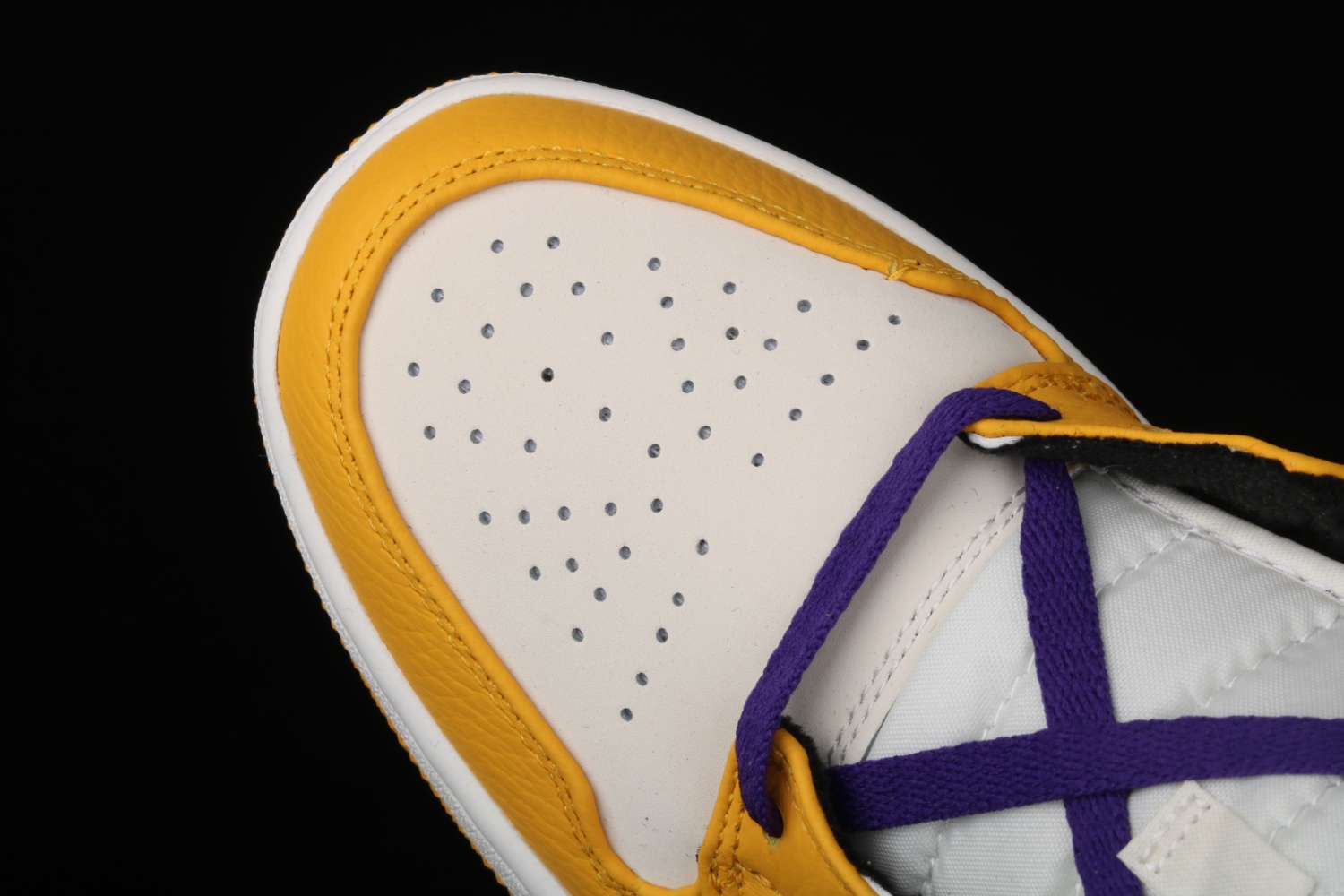 Jordan 1 Mid SE Lakers 852542-700