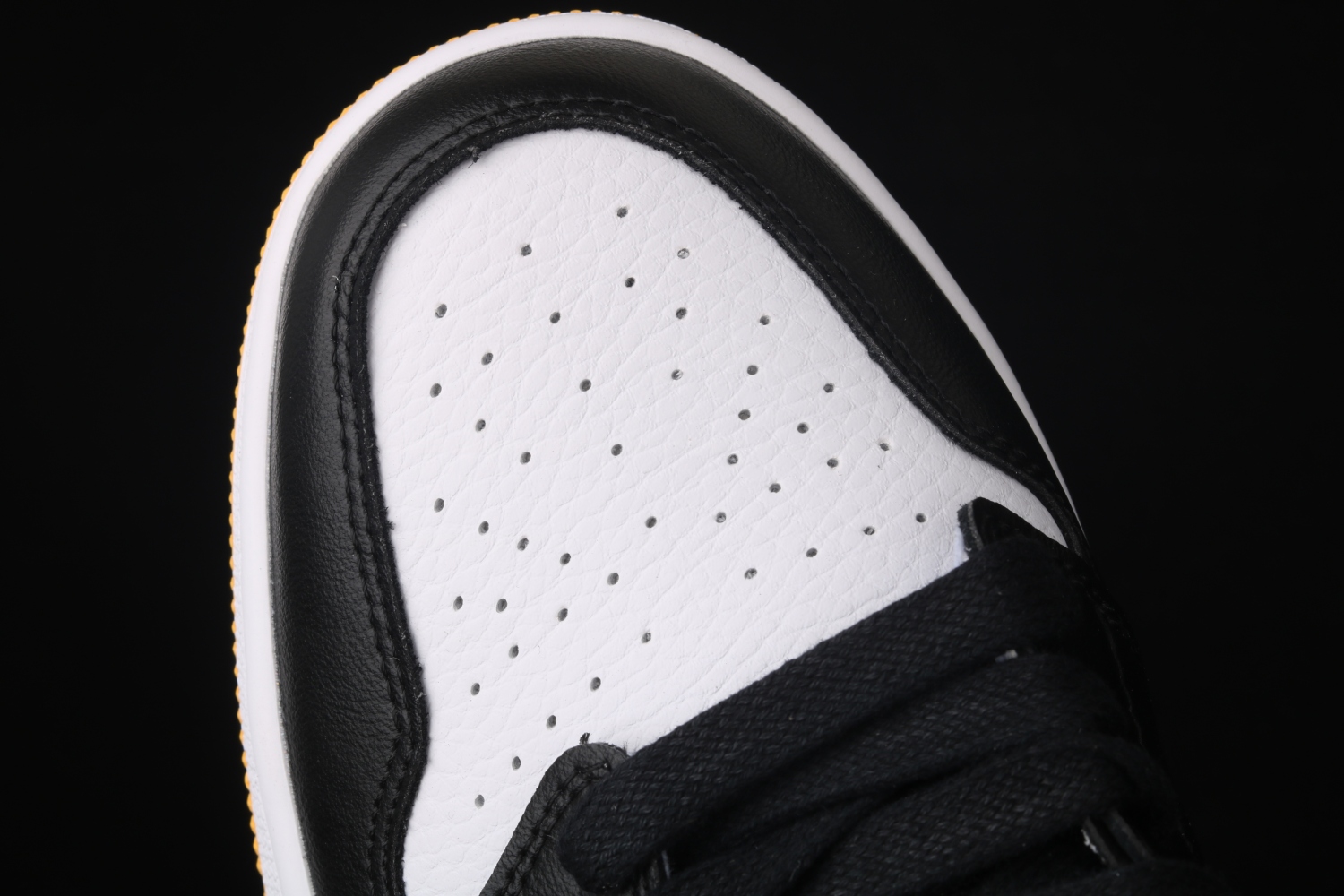 Jordan 1 Mid Laser Orange Black (W) CV5276-107