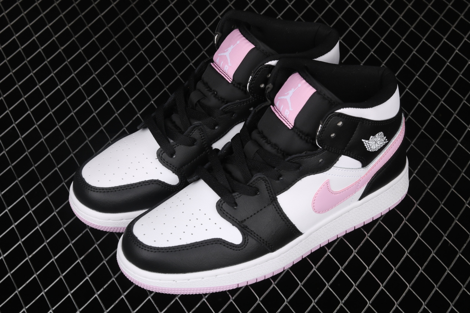 Jordan 1 Mid White Black Light Arctic Pink (GS)  555112-103