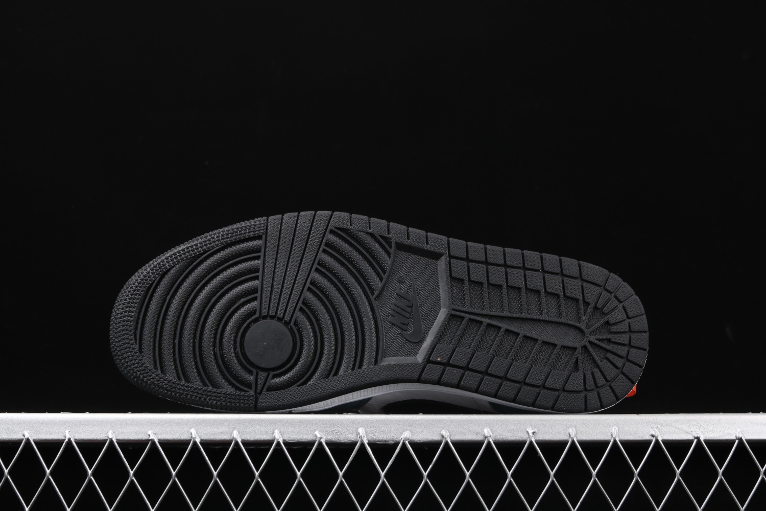 Jordan 1 Mid Fearless Facetasm CU2802-100
