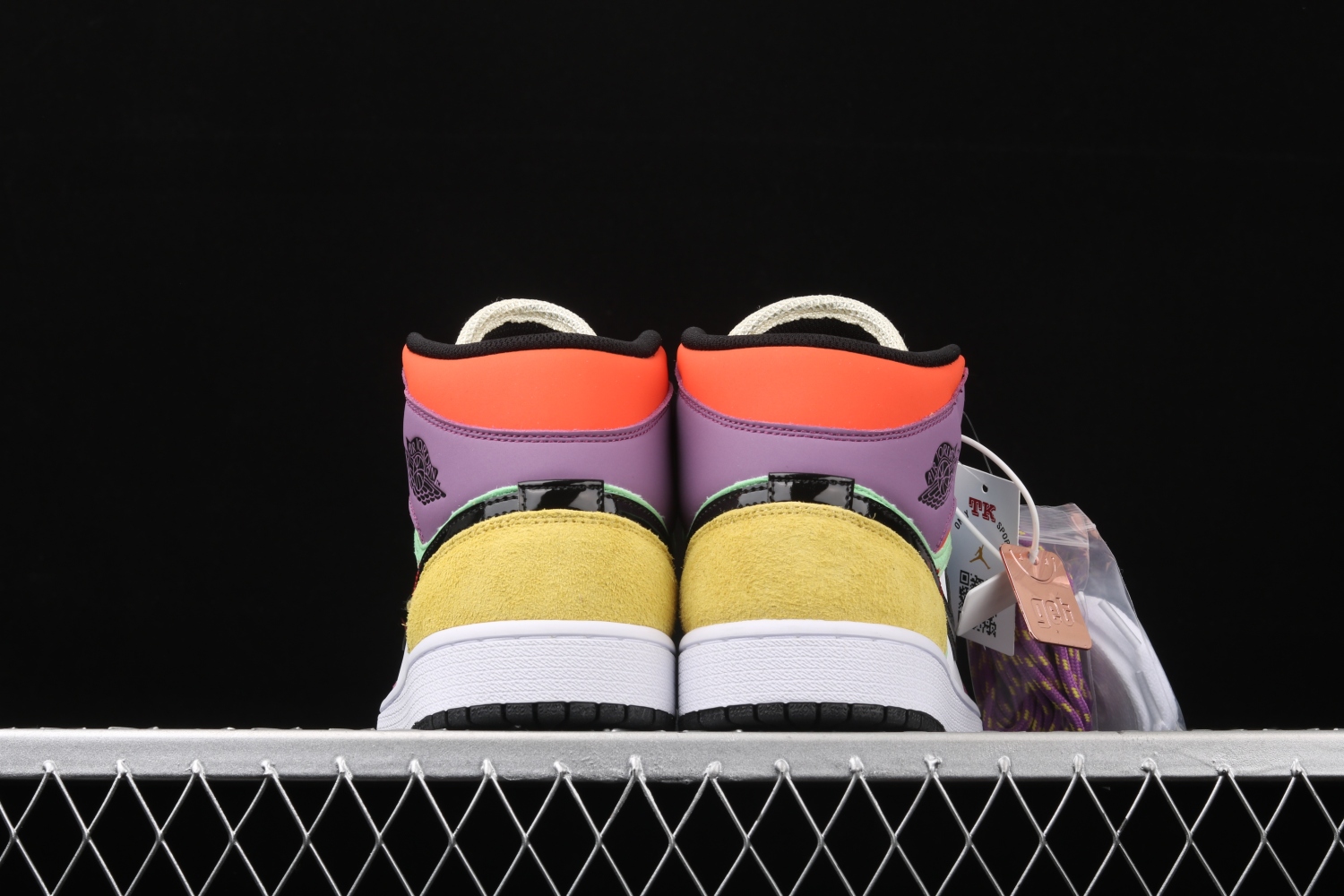 Jordan 1 Mid SE Multi-Color (W) CW1140-100
