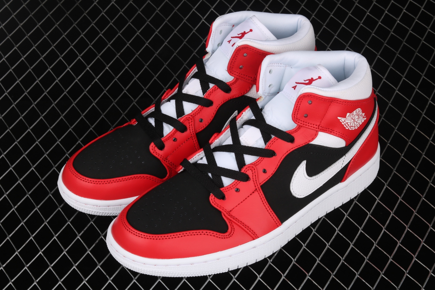 Jordan 1 Mid Gym Red Black (W) BQ6472-601