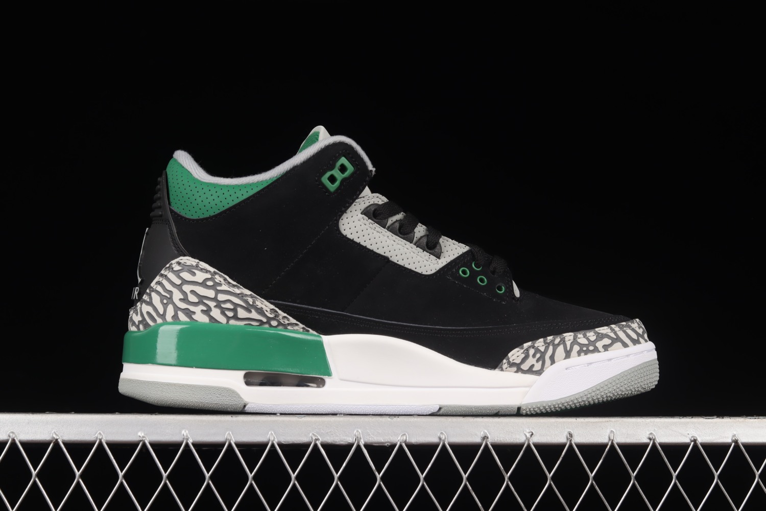 Jordan 3 Retro Pine Green CT8532-030