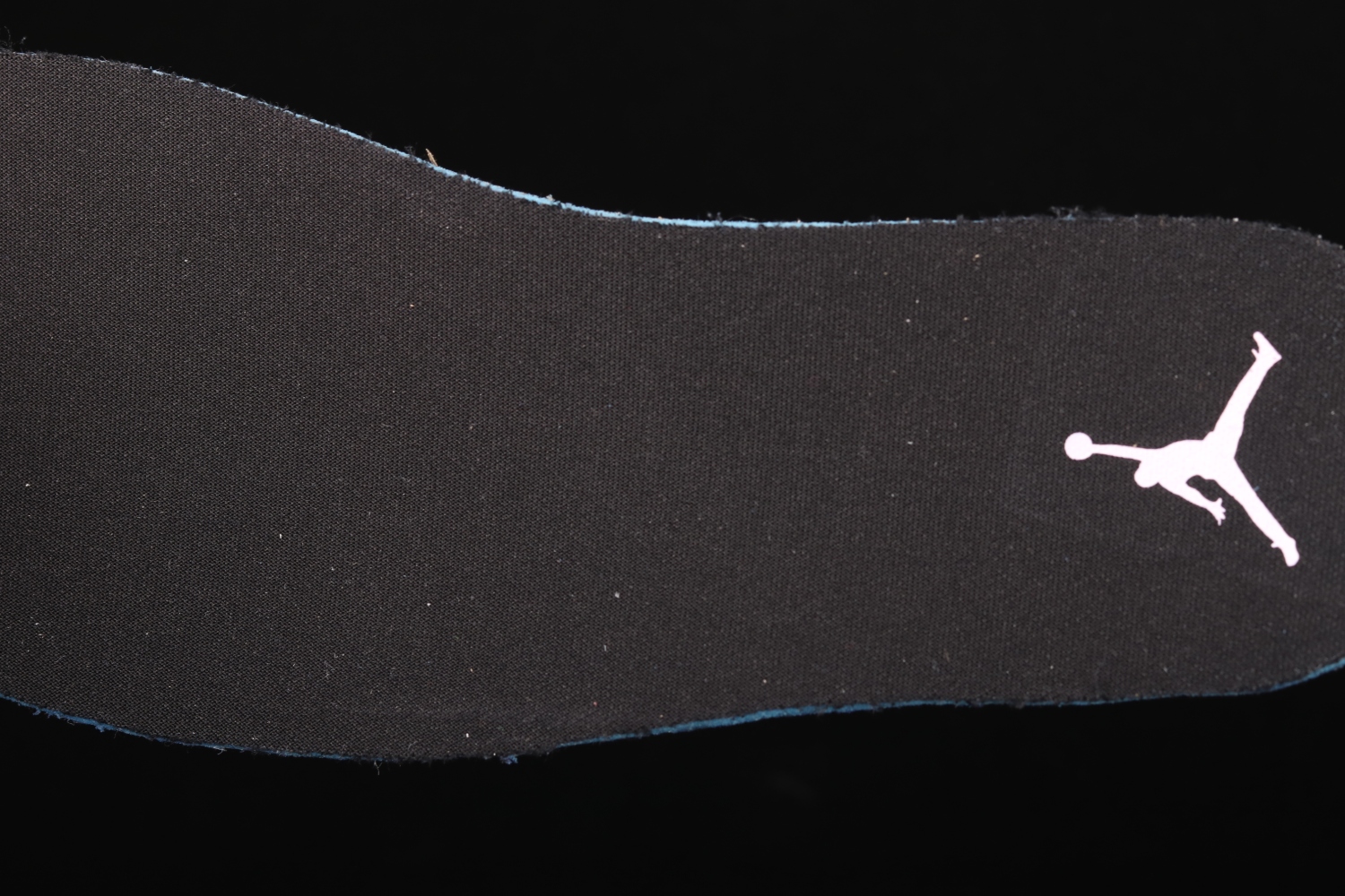 Jordan 1 Mid Dirty Powder Iridescent (W)  BQ6472-602