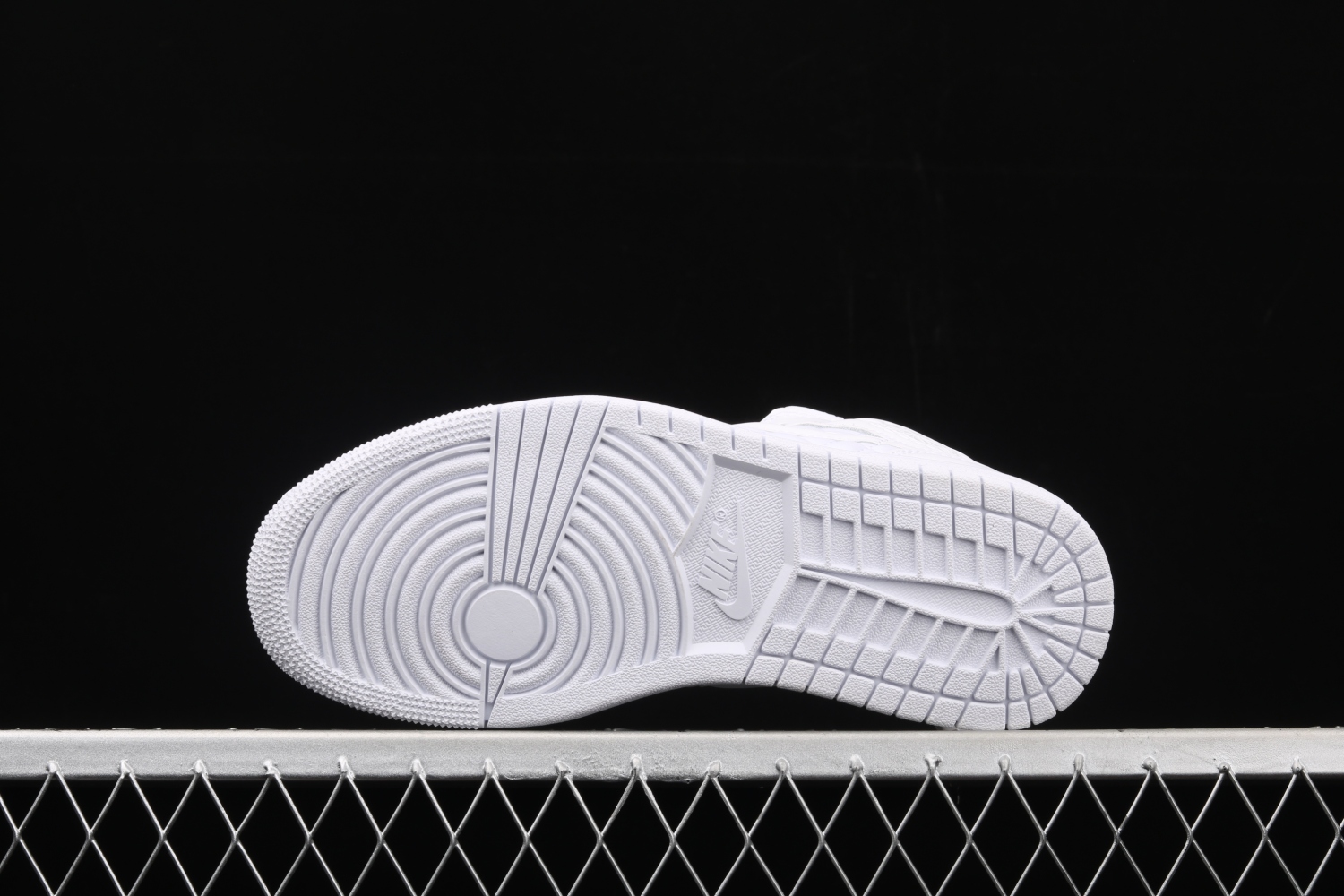 Jordan 1 Mid Quilted White (W) DB6078-100