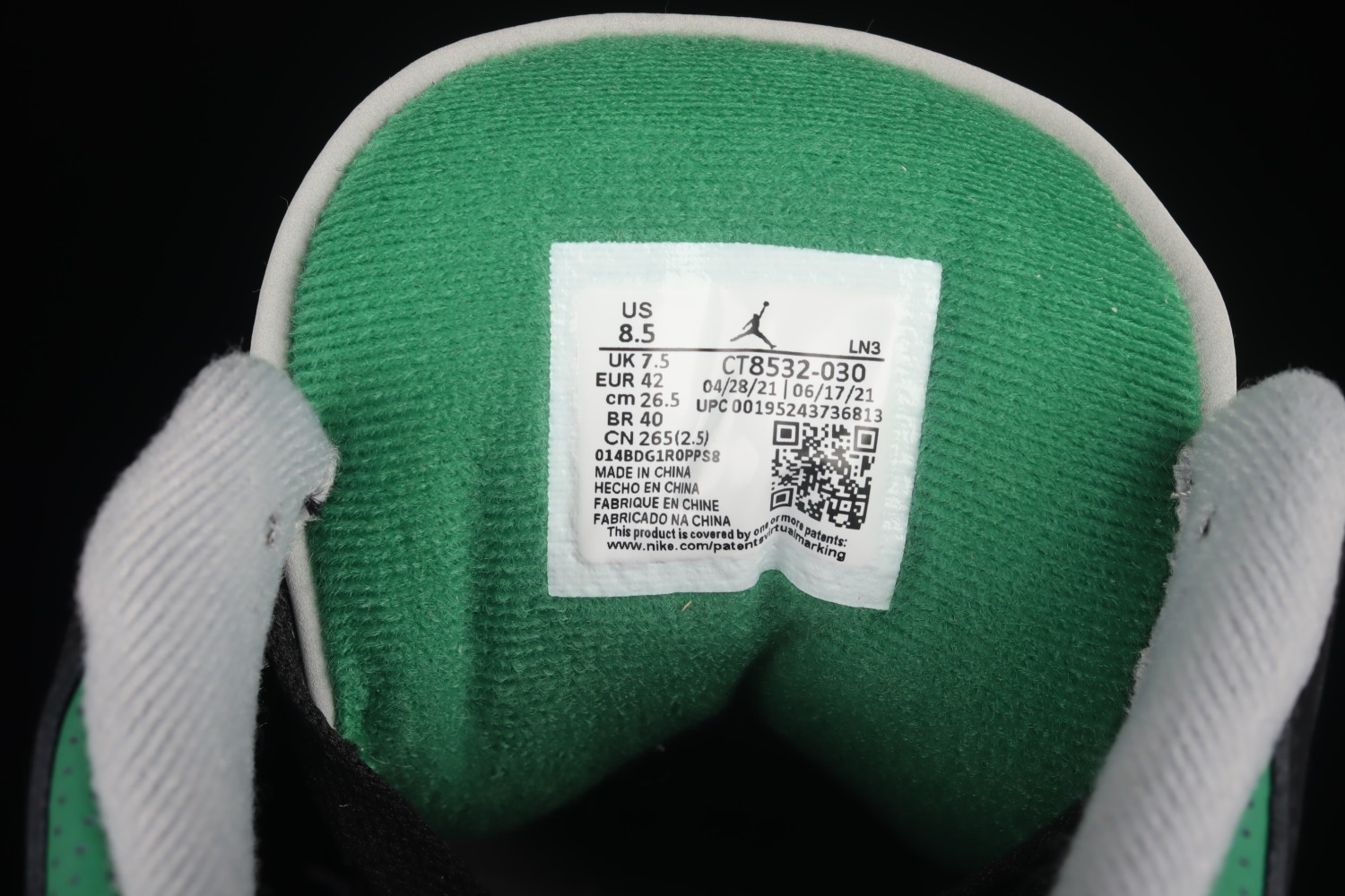 Jordan 3 Retro Pine Green CT8532-030