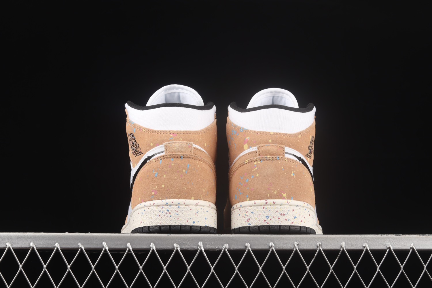 Jordan 1 Mid SE Brushstroke DA8005-100