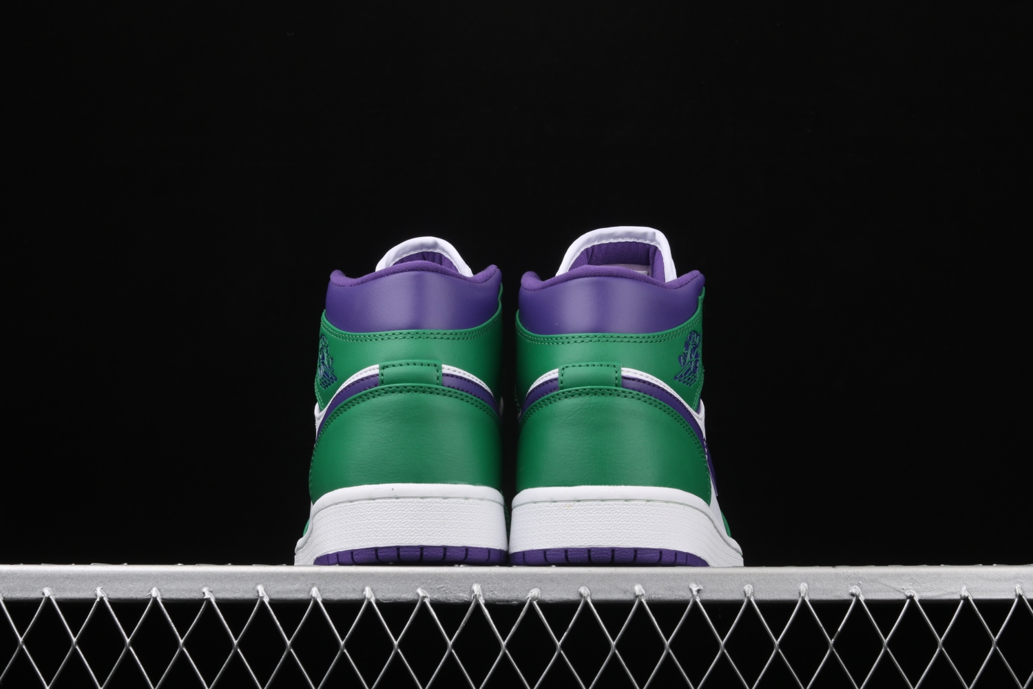 Jordan 1 Mid Incredible Hulk 554724-300