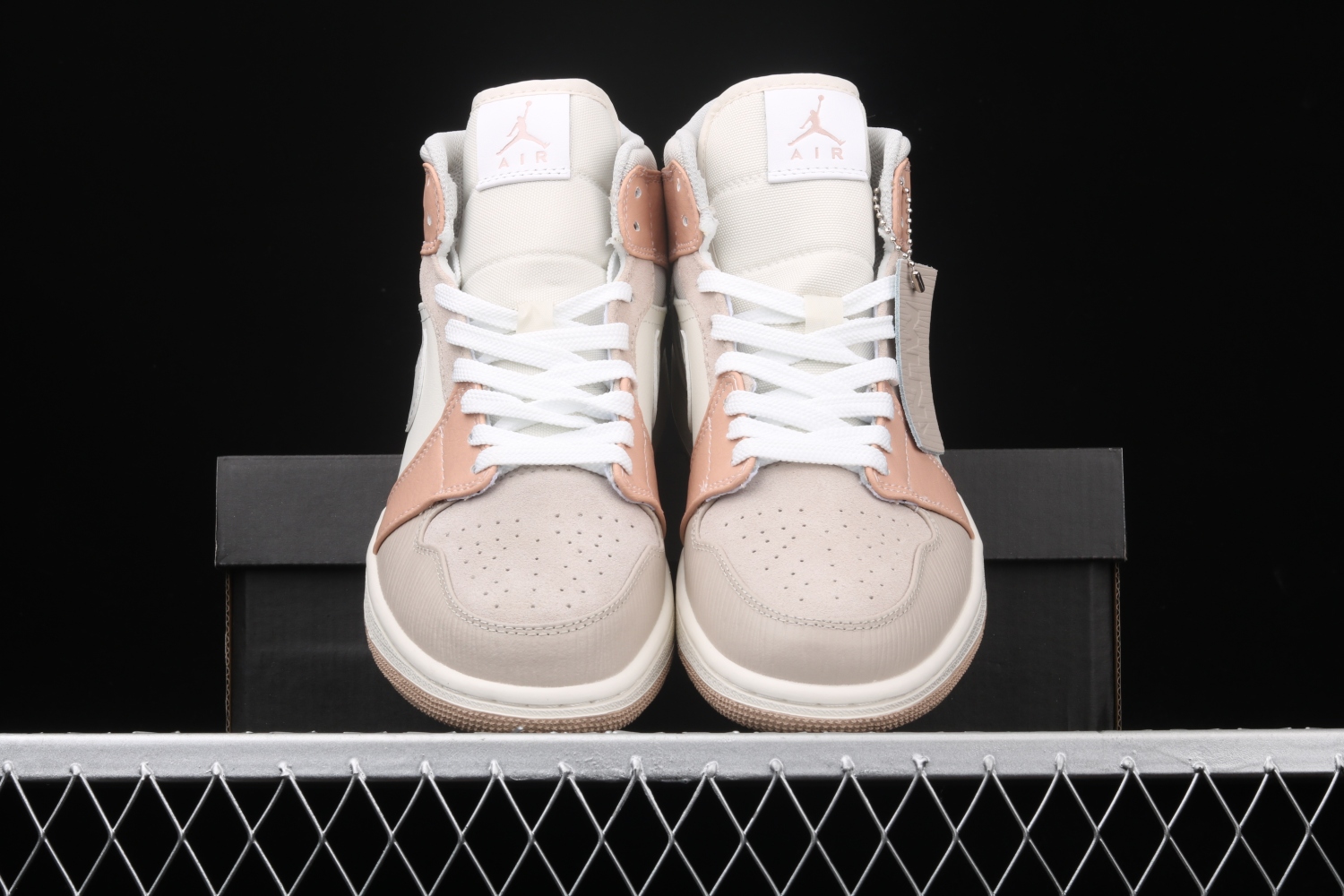 Jordan 1 Mid Milan CV3044-100