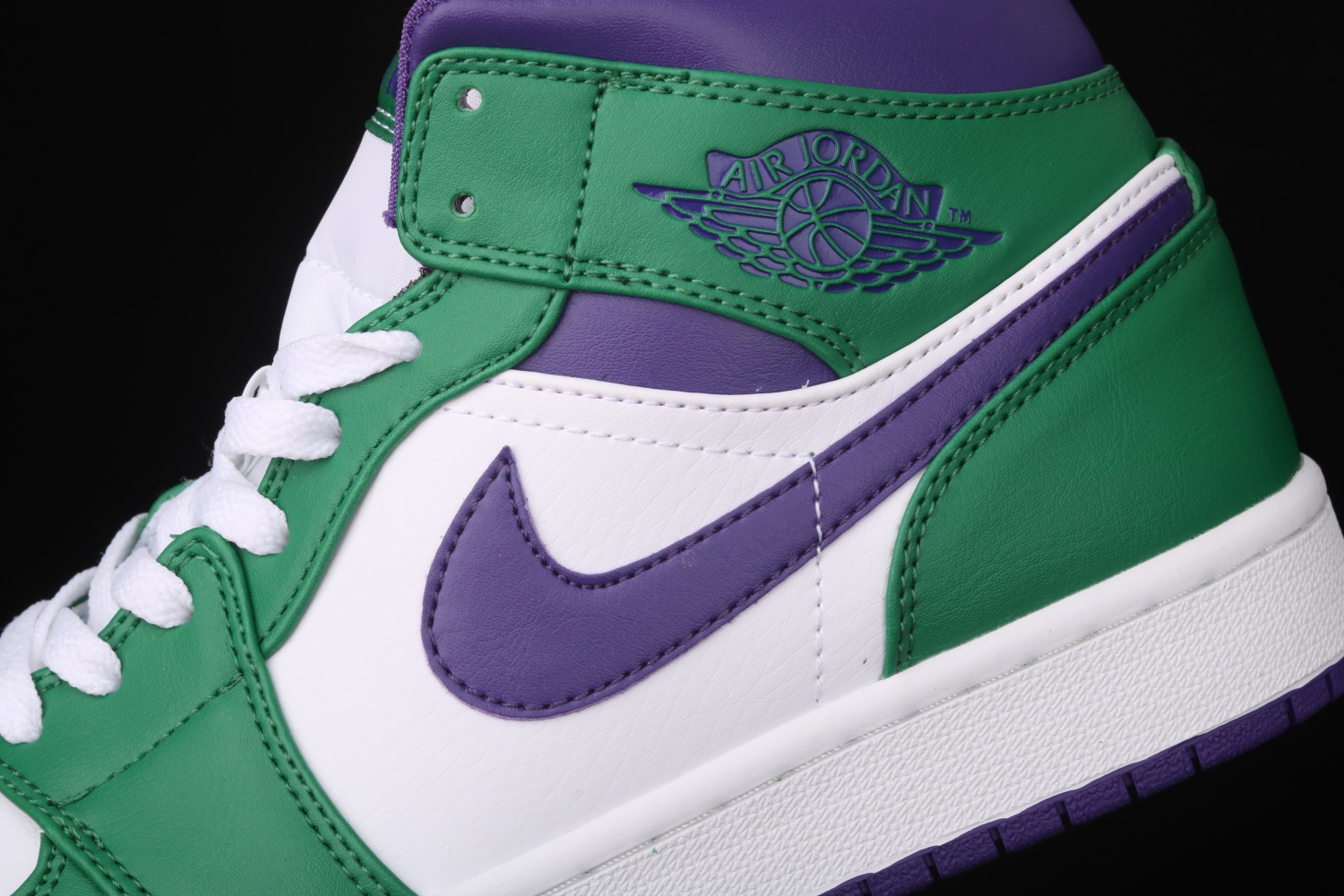 Jordan 1 Mid Incredible Hulk 554724-300