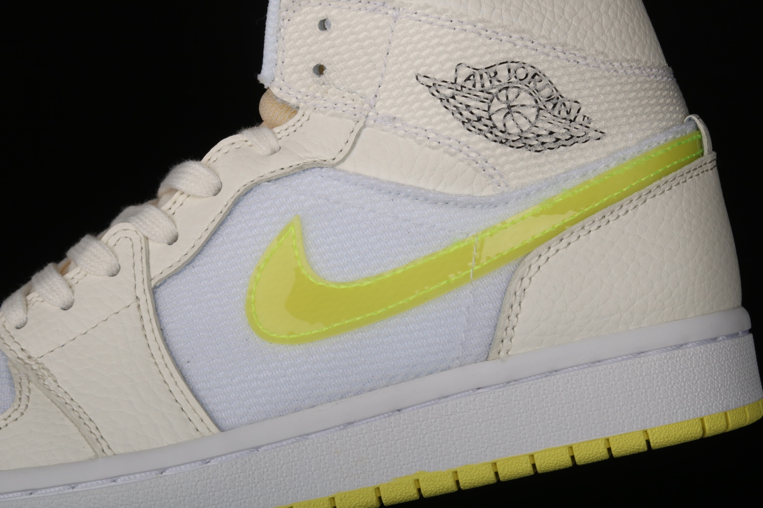 Jordan 1 Mid SE Voltage Yellow (W) DB2822-107