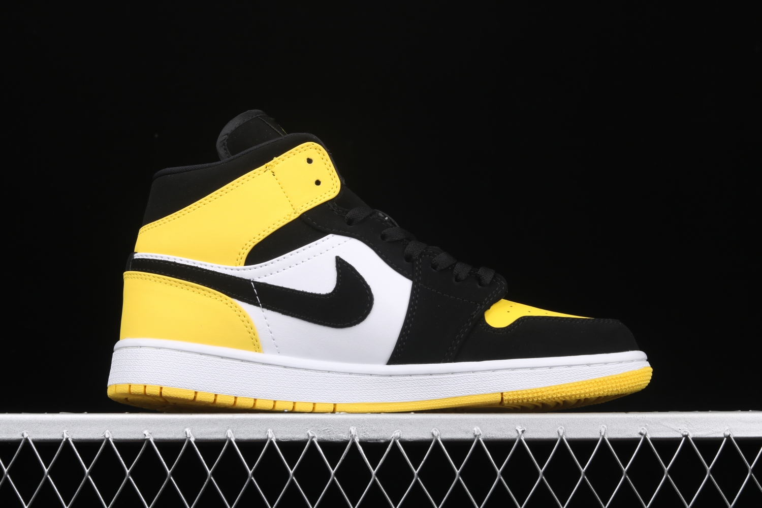Air Jordan 1 Mid Yellow Toe Black 852542-071