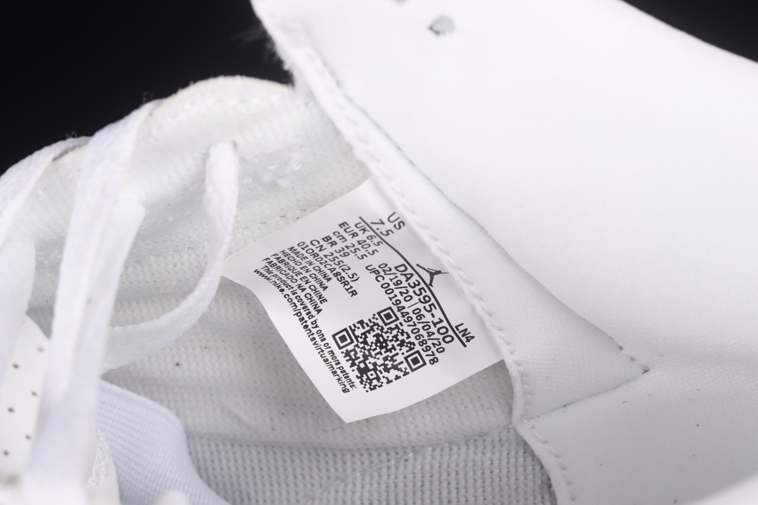 Jordan 3 Retro Fragment  DA3595-100