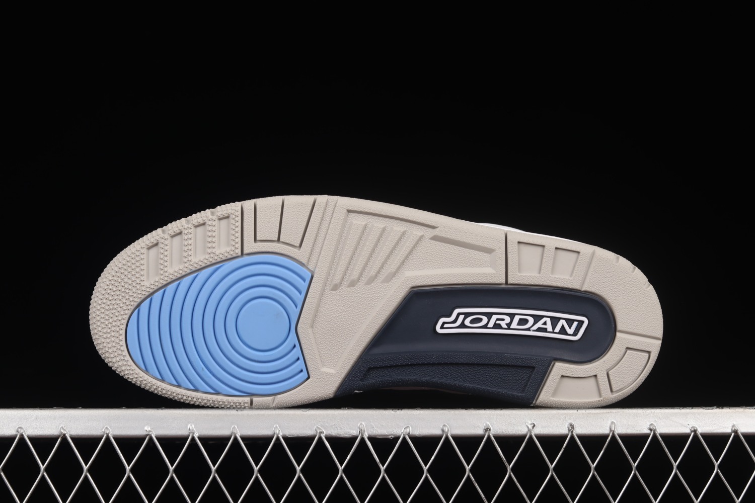 Jordan 3 Retro UNC (2020) CT8532-104