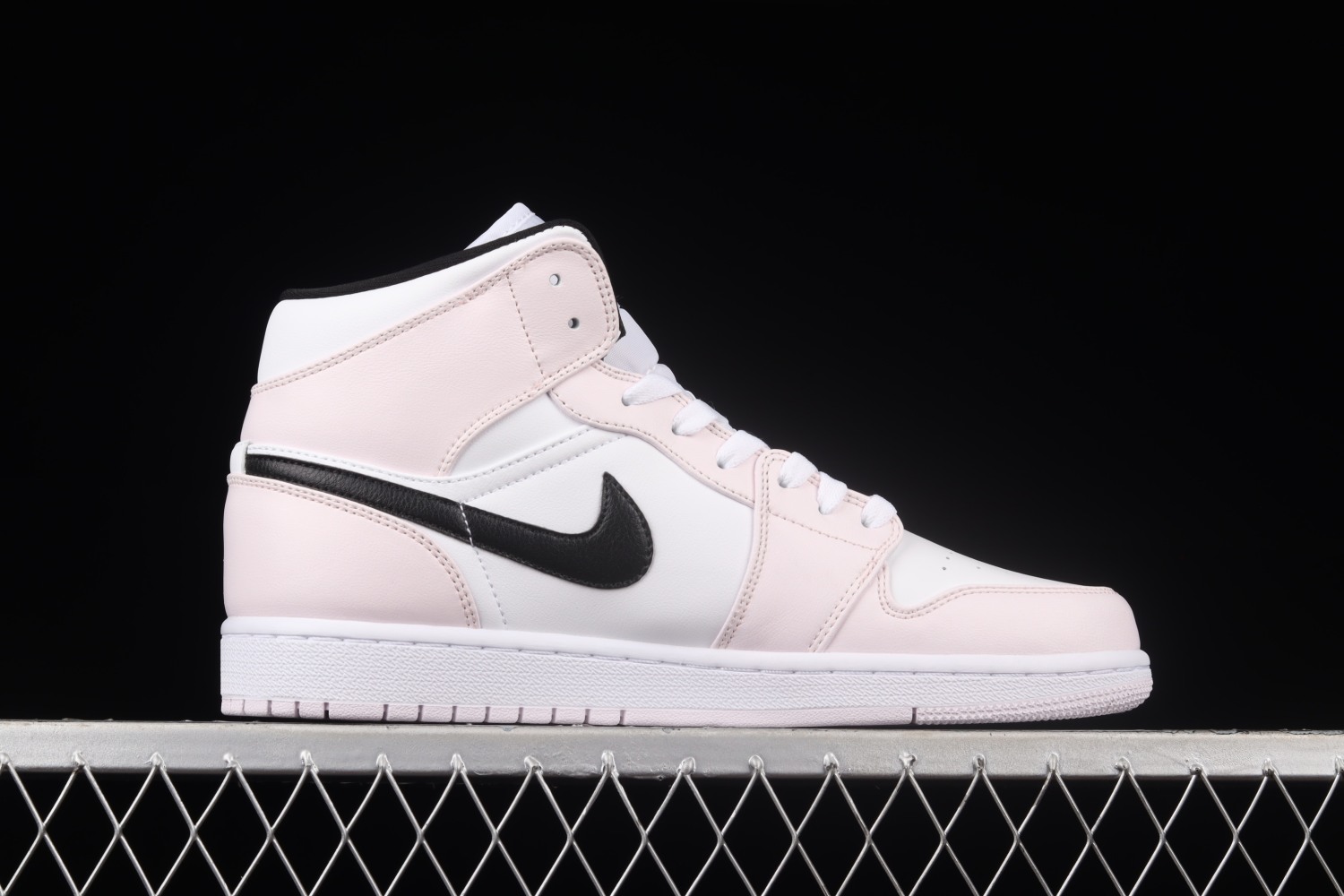 Jordan 1 Mid Barely Rose (W) BQ6472-500