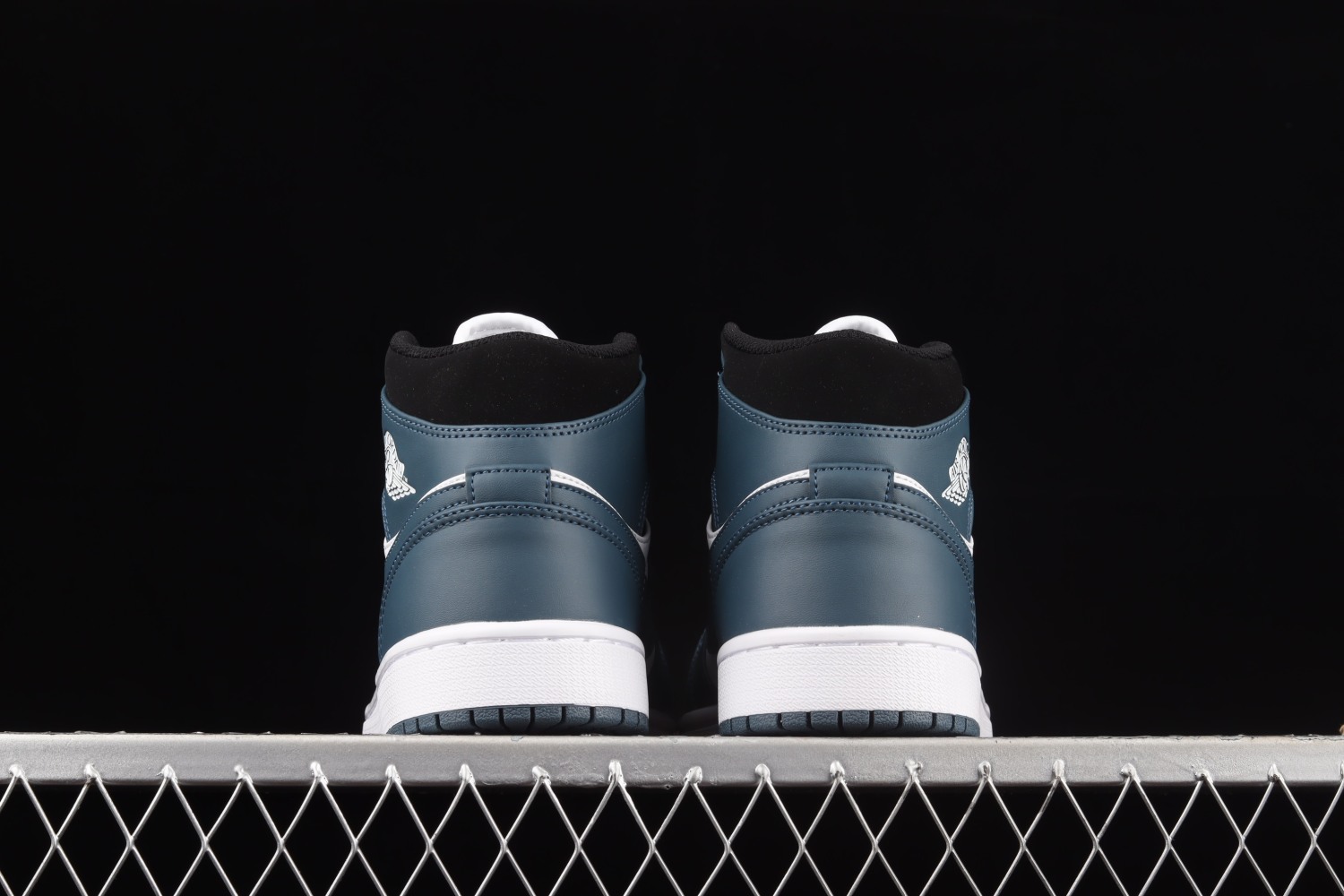 Jordan 1 Mid Armory Navy 554724-411