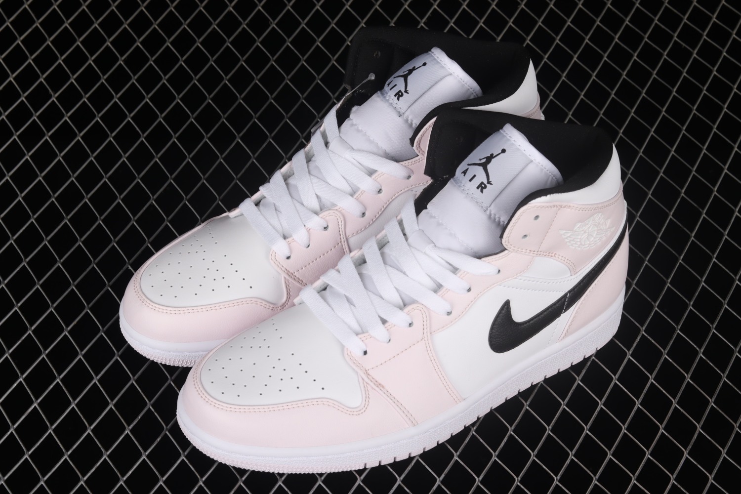 Jordan 1 Mid Barely Rose (W) BQ6472-500