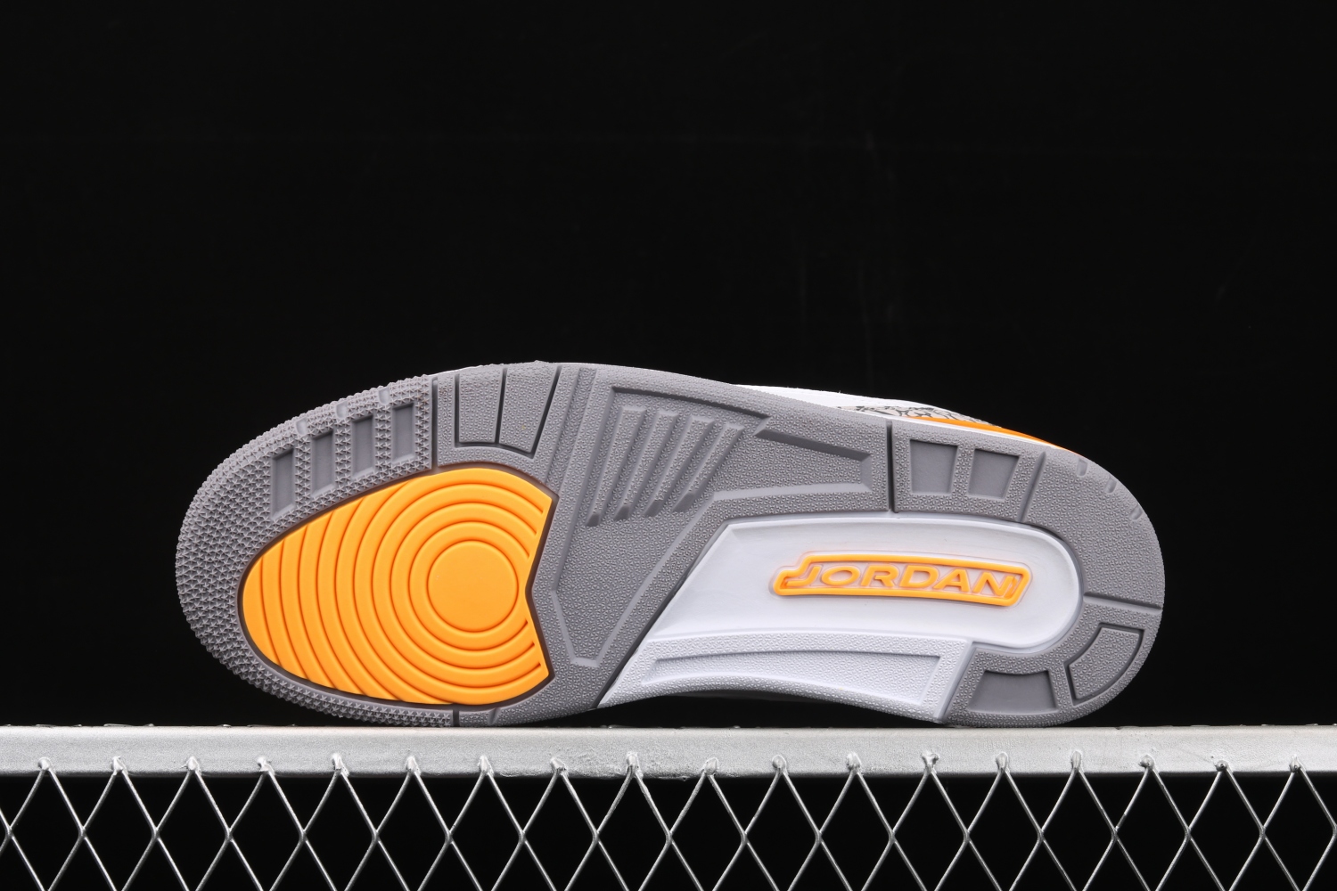 AJ3 Retro“Laser Orange” CK9246-108