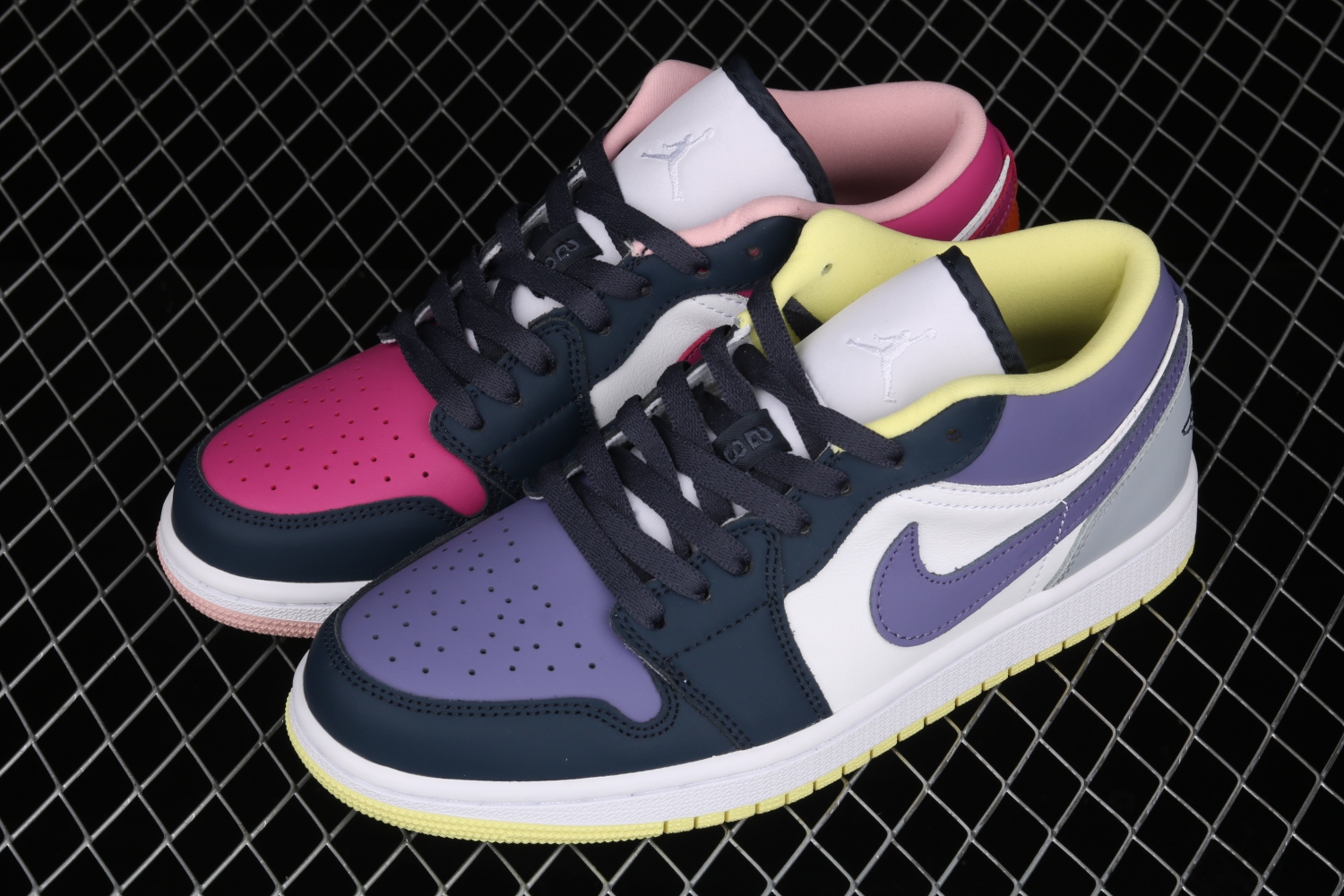 Jordan 1 Low Purple Magenta (W) DJ4342-400
