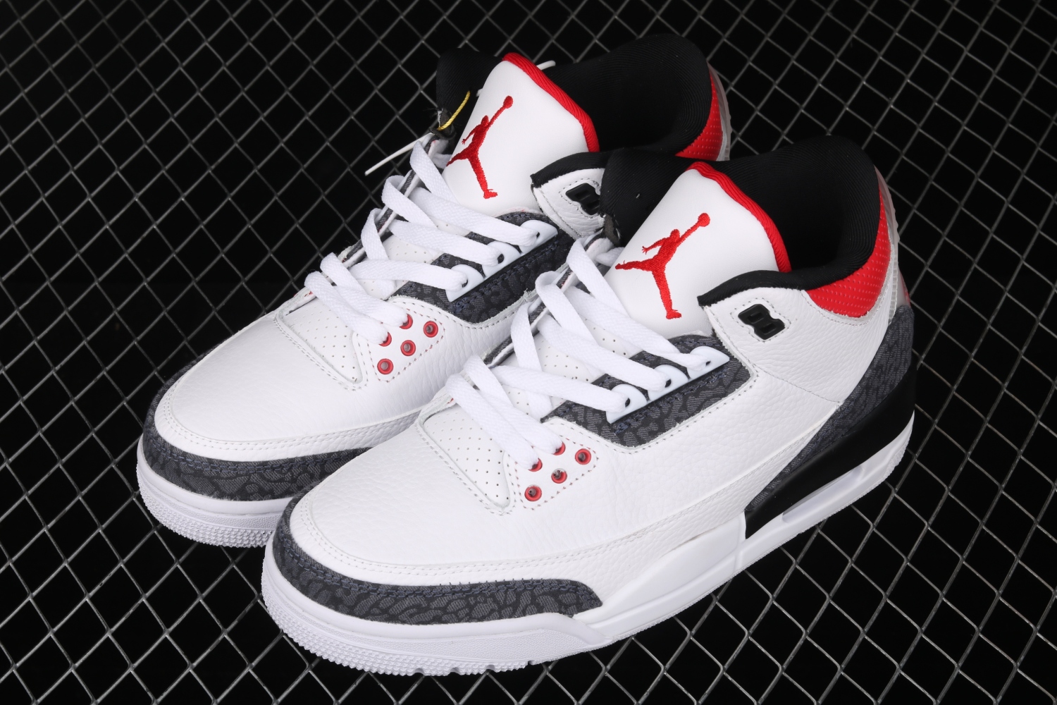 Jordan 3 Retro SE Fire Red Denim (2020) CZ6431-100