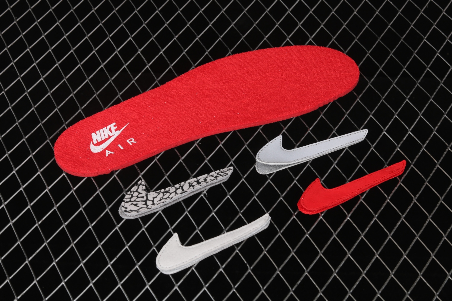 Jordan 3 Retro Tinker White University Red CJ0939-100