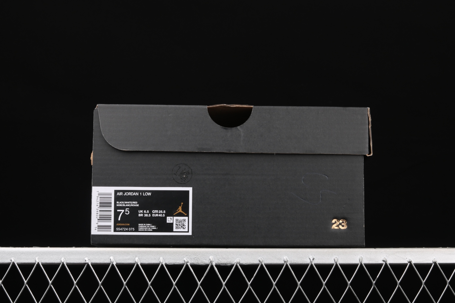 Jordan 1 Mid Black Chile Red White 554724-075