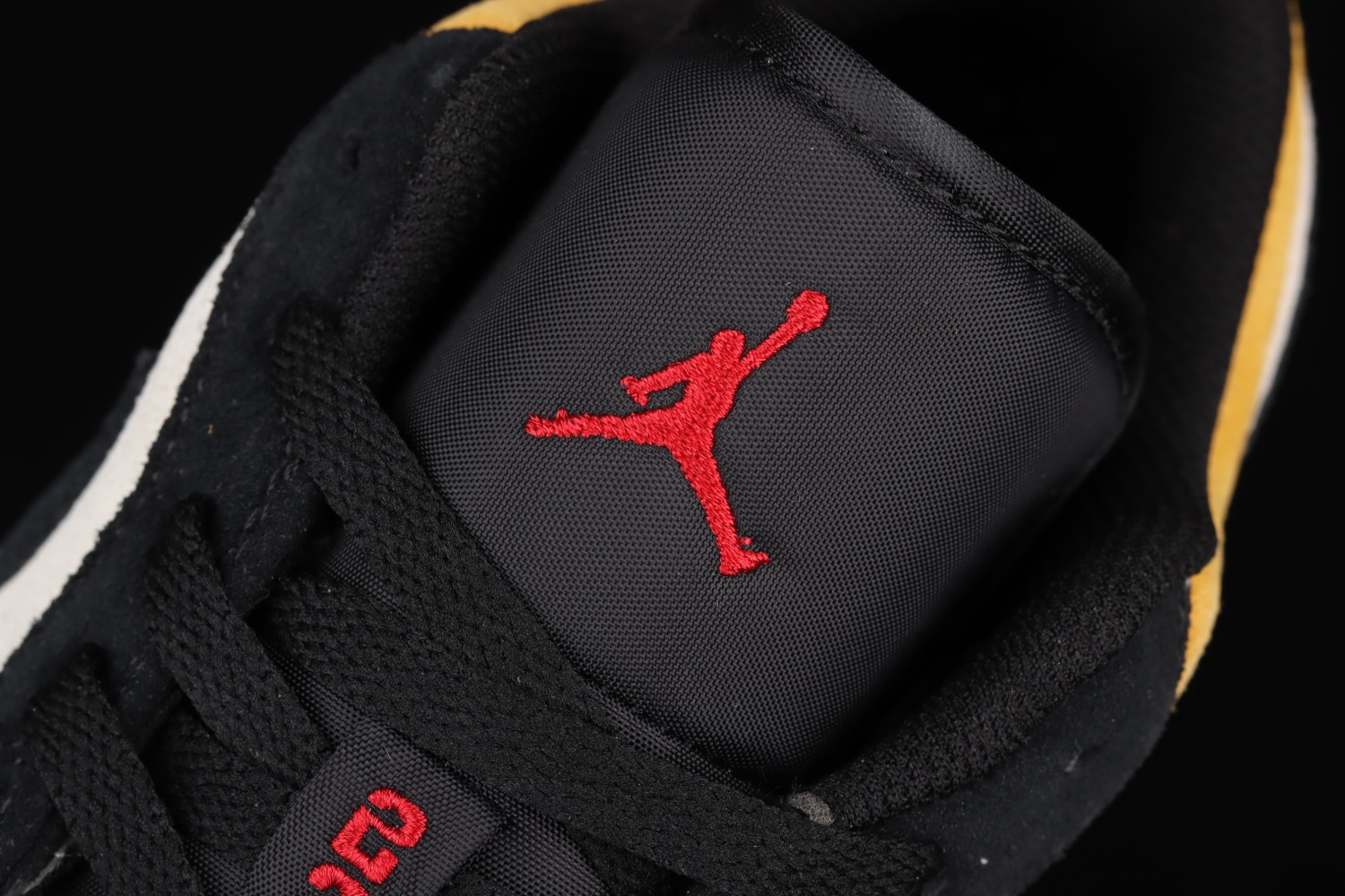 Jordan 1 Low Sail University Gold Black 553558-127