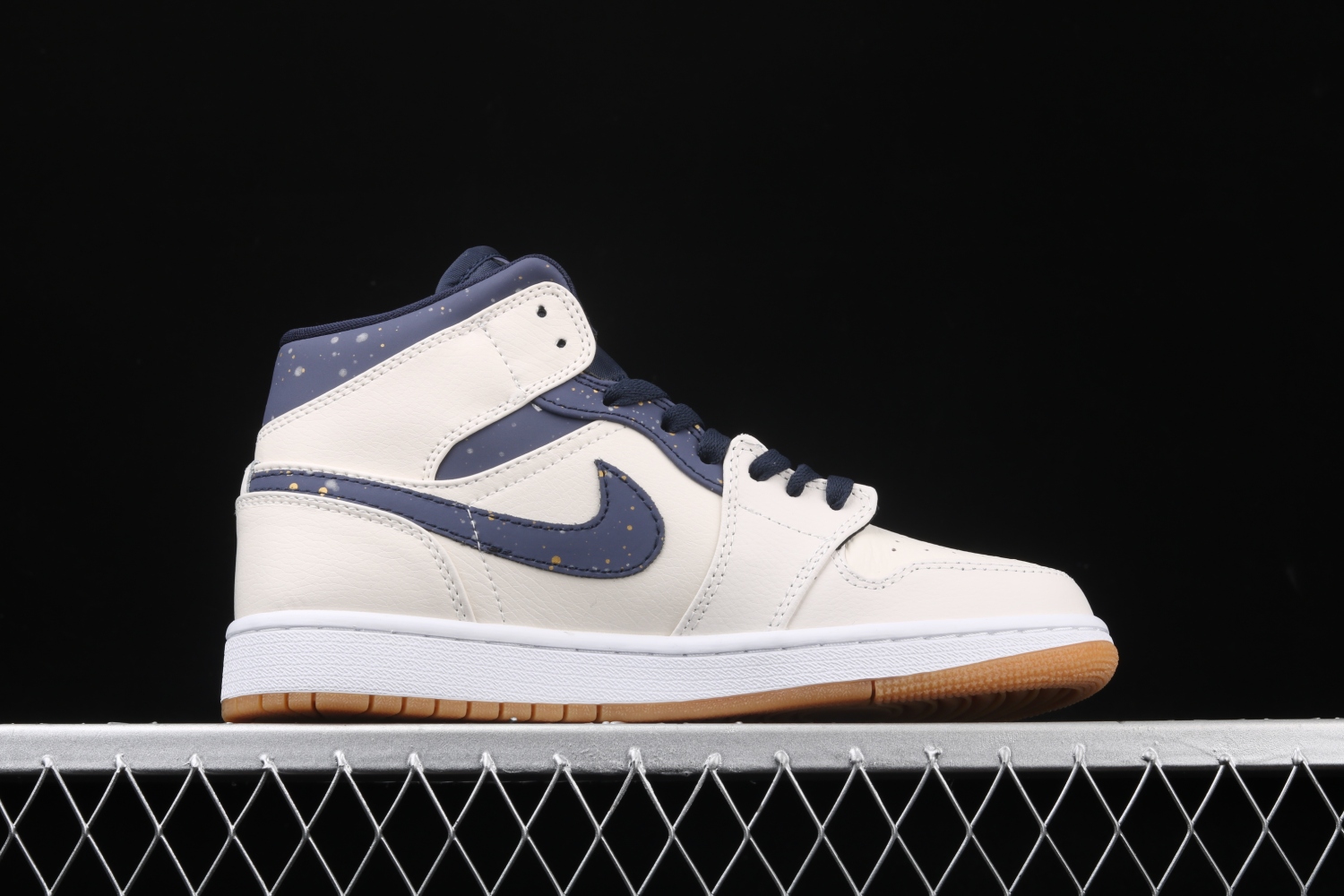 Air Jordan 1 Retro Mid Jeter AH6342-104