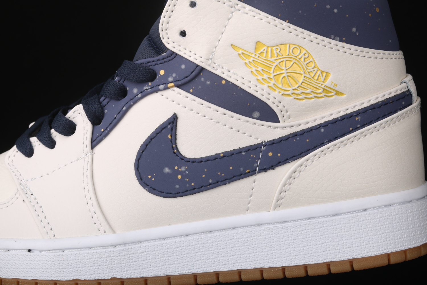 Air Jordan 1 Retro Mid Jeter AH6342-104