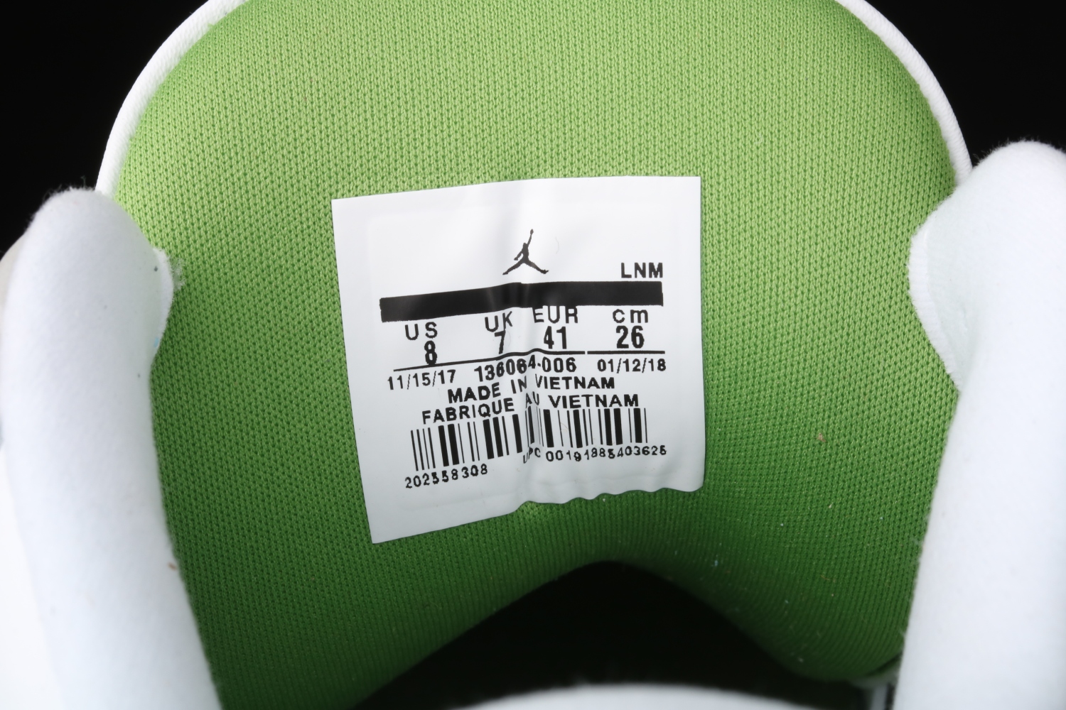 Air Jordan 3 Retro Chlorophyll 136064-006