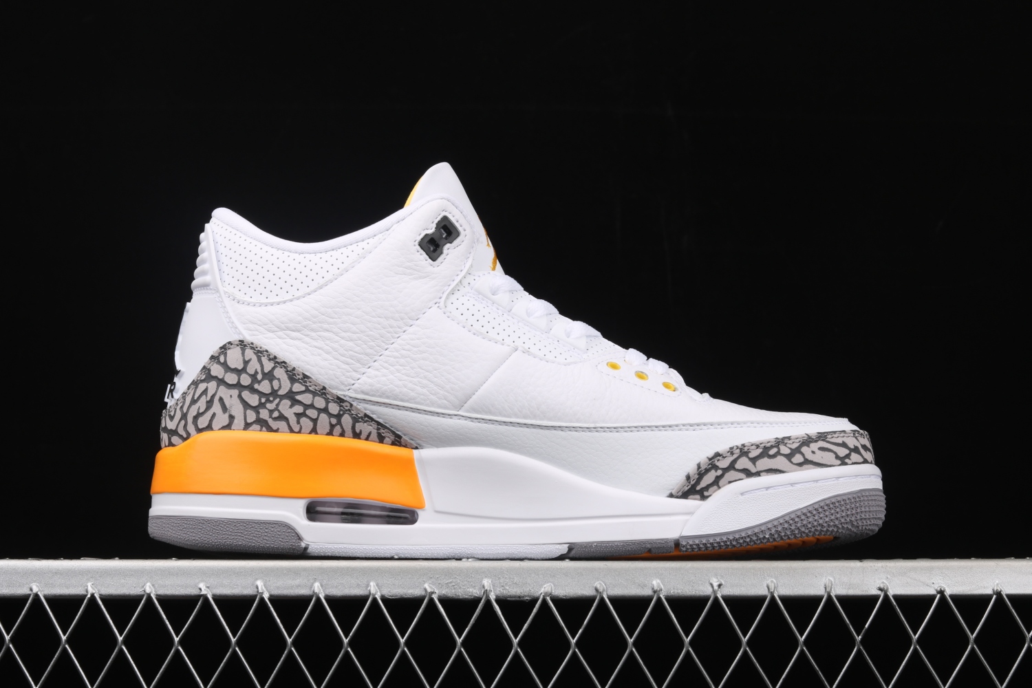 AJ3 Retro“Laser Orange” CK9246-108