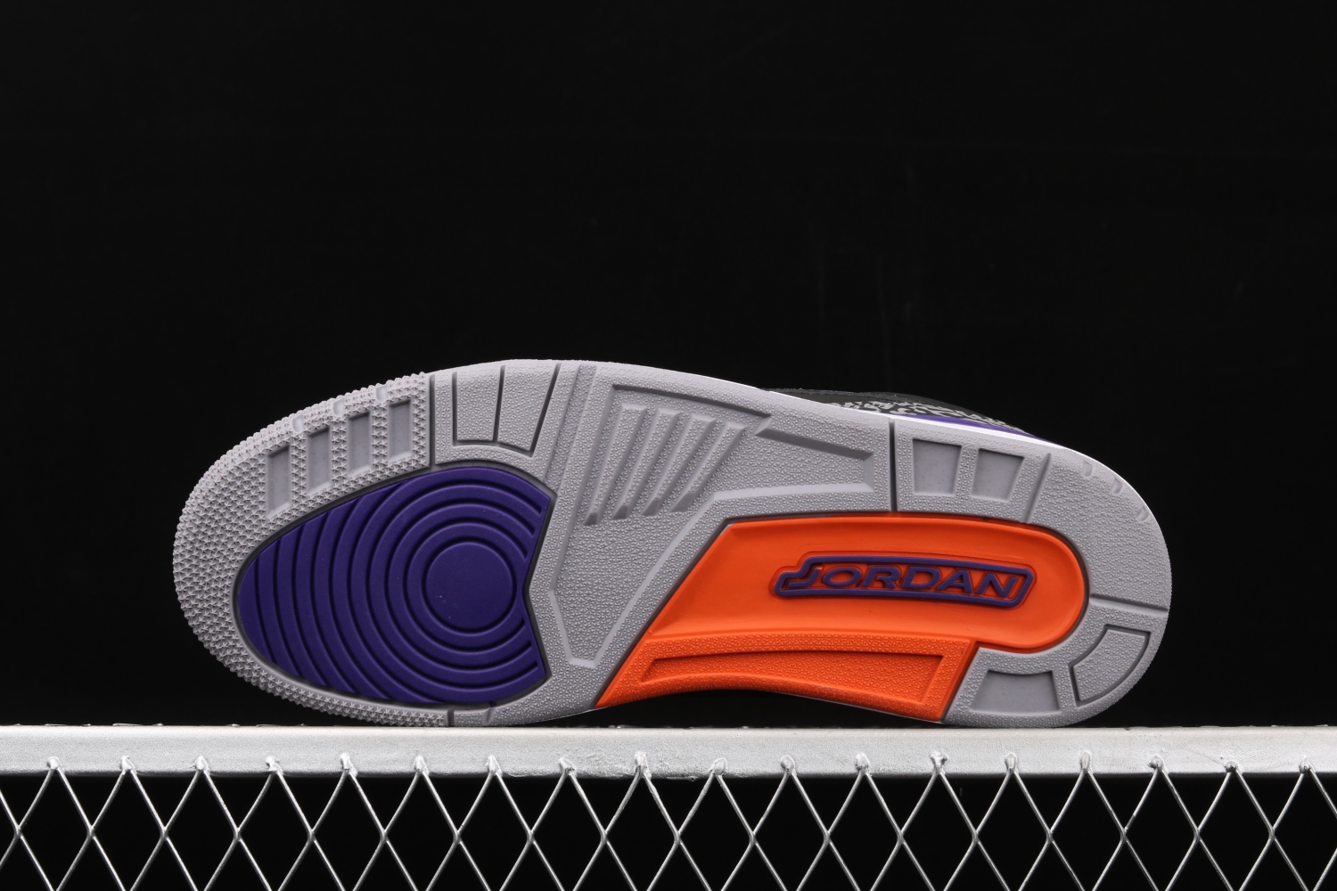 Jordan 3 Retro Black Court Purple CT8532-050