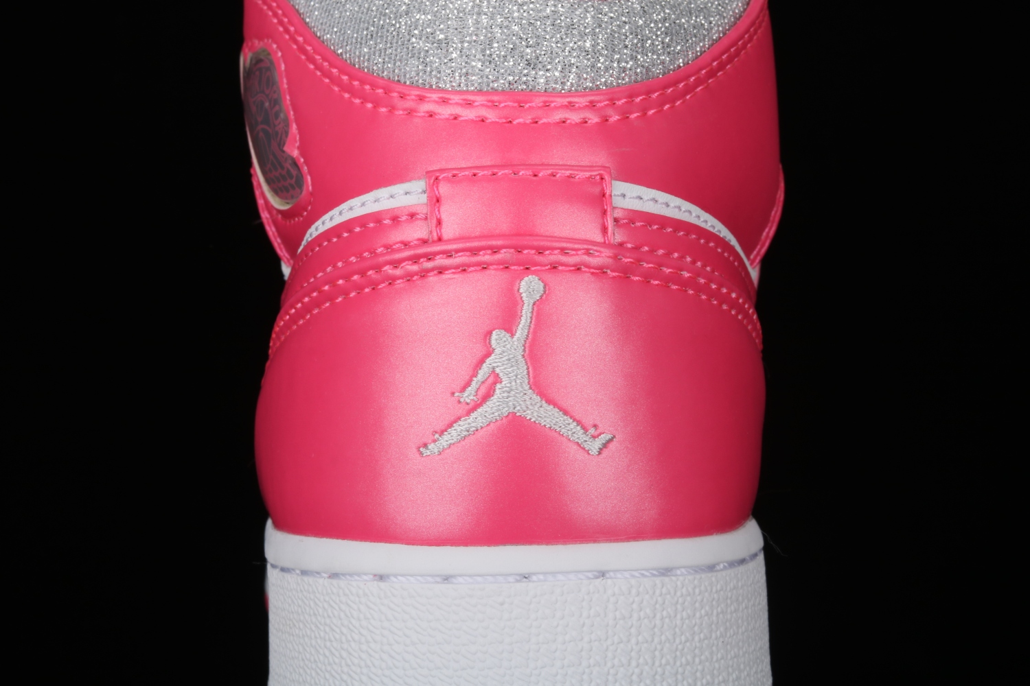 AIR JORDAN GIRLS 1 MID (GS) 555112-109