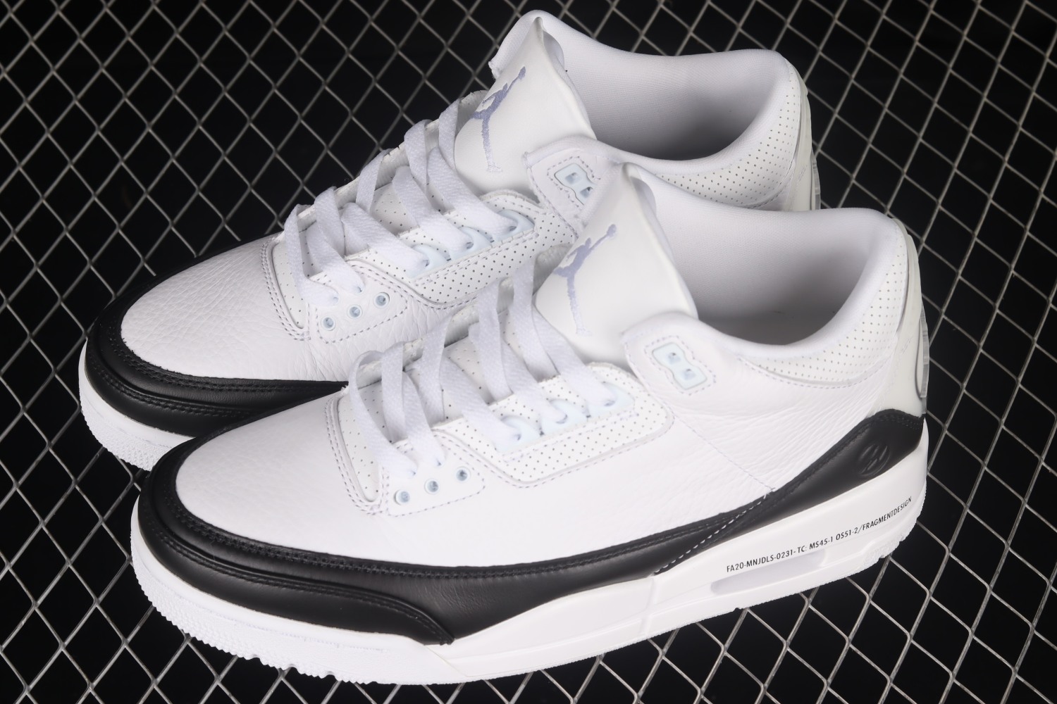 Jordan 3 Retro Fragment  DA3595-100