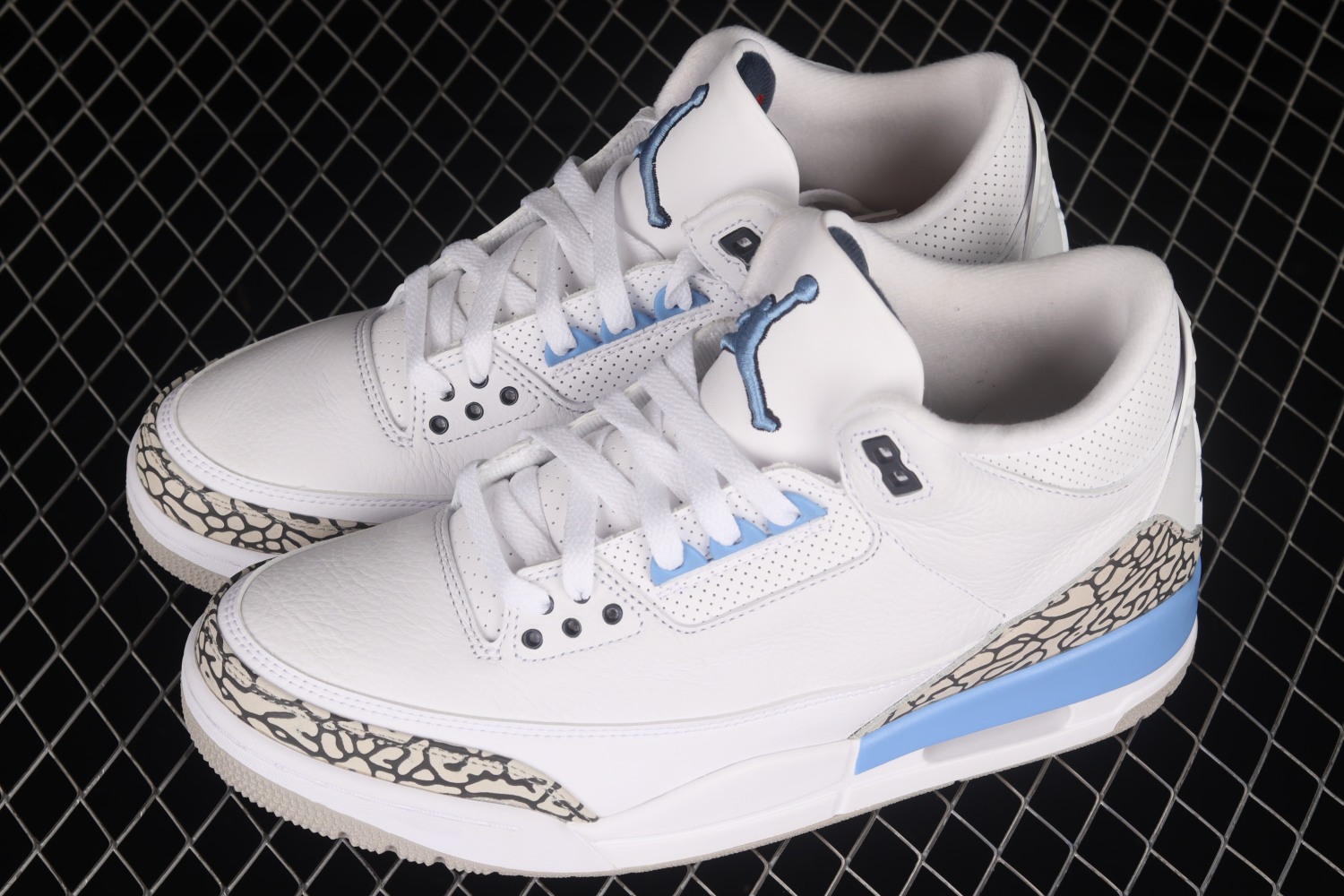 Jordan 3 Retro UNC (2020) CT8532-104