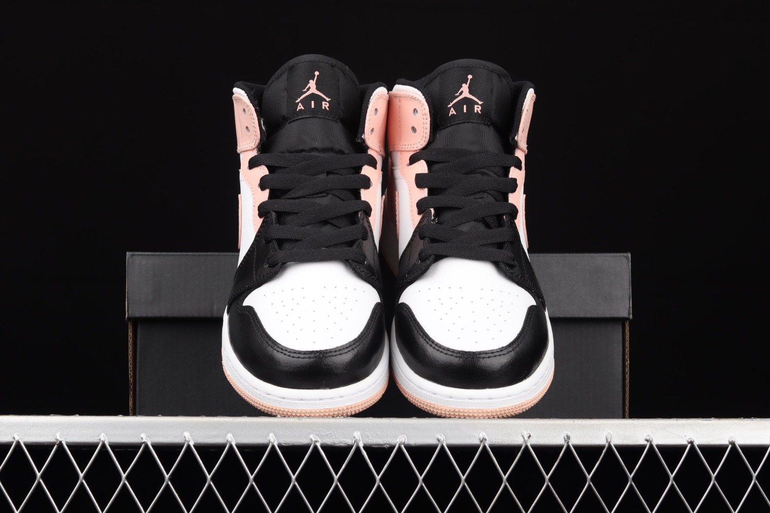 Jordan 1 Mid Arctic Orange Black Toe (GS) 554725-133