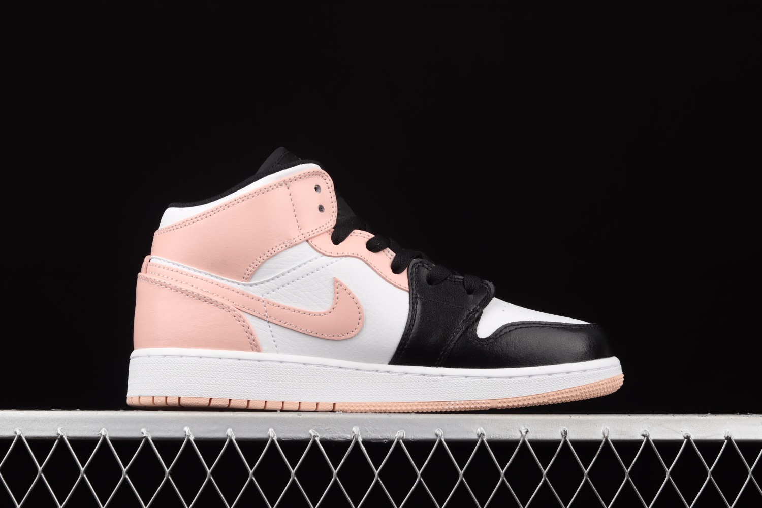 Jordan 1 Mid Arctic Orange Black Toe (GS) 554725-133