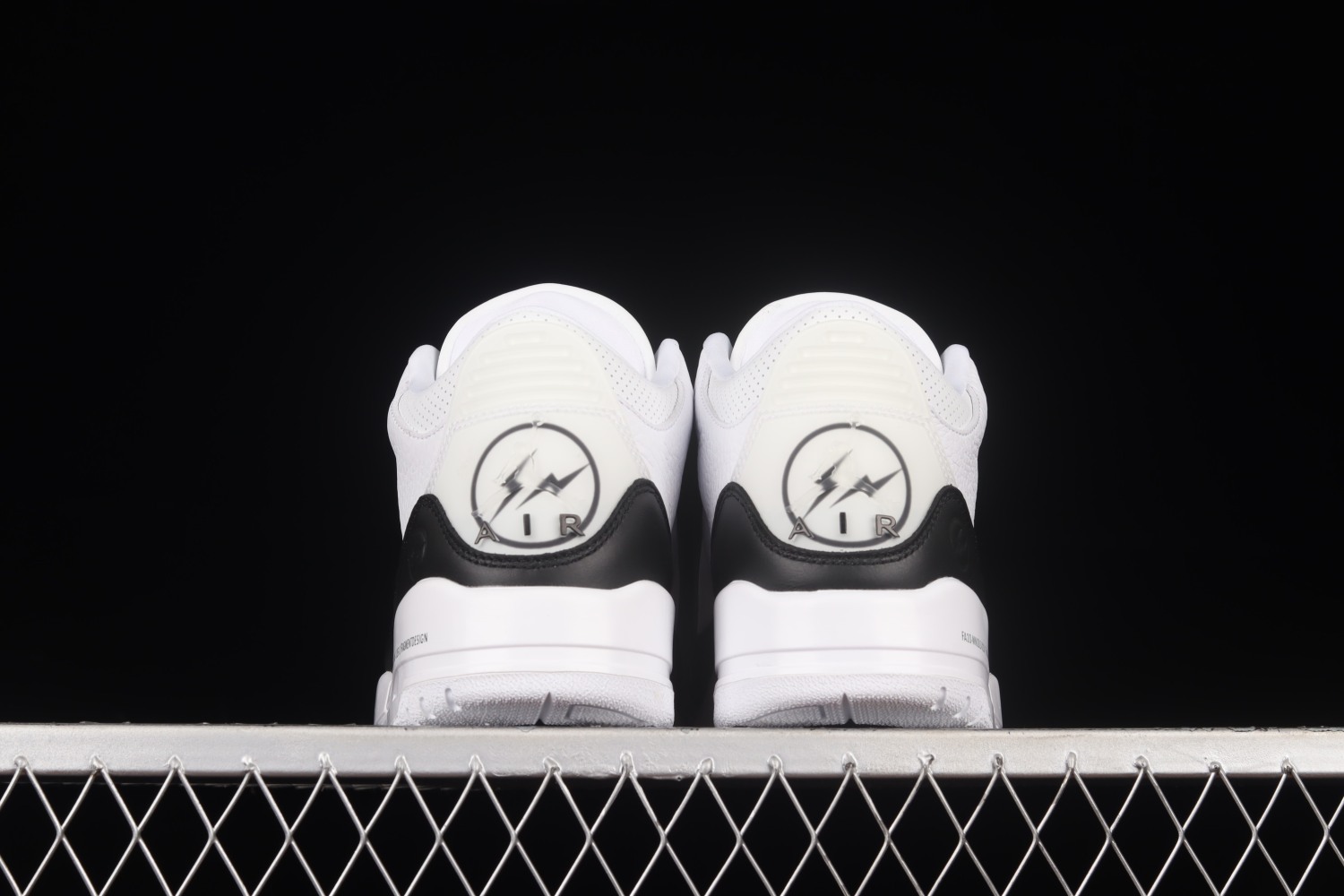 Jordan 3 Retro Fragment  DA3595-100