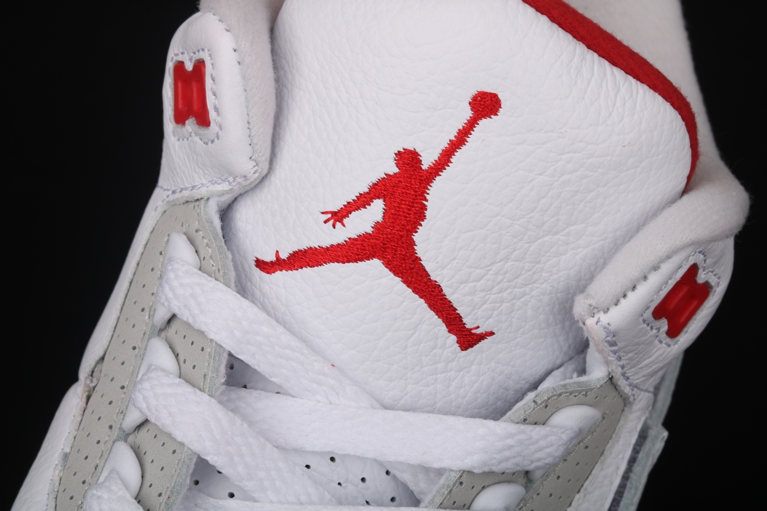 Jordan 3 Retro Tinker White University Red CJ0939-100