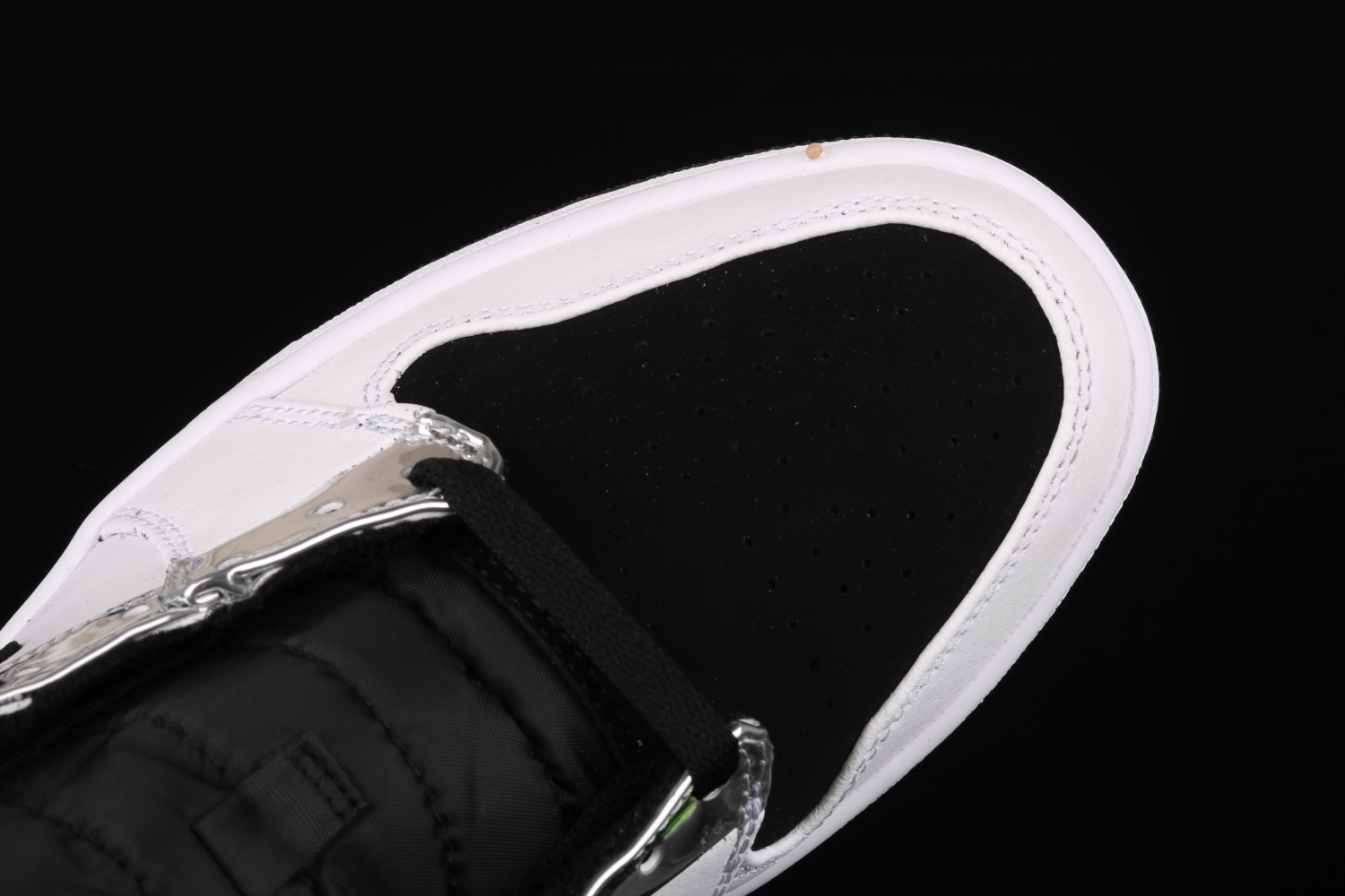 Jordan 1 Mid Alternate Think 16 554724-121