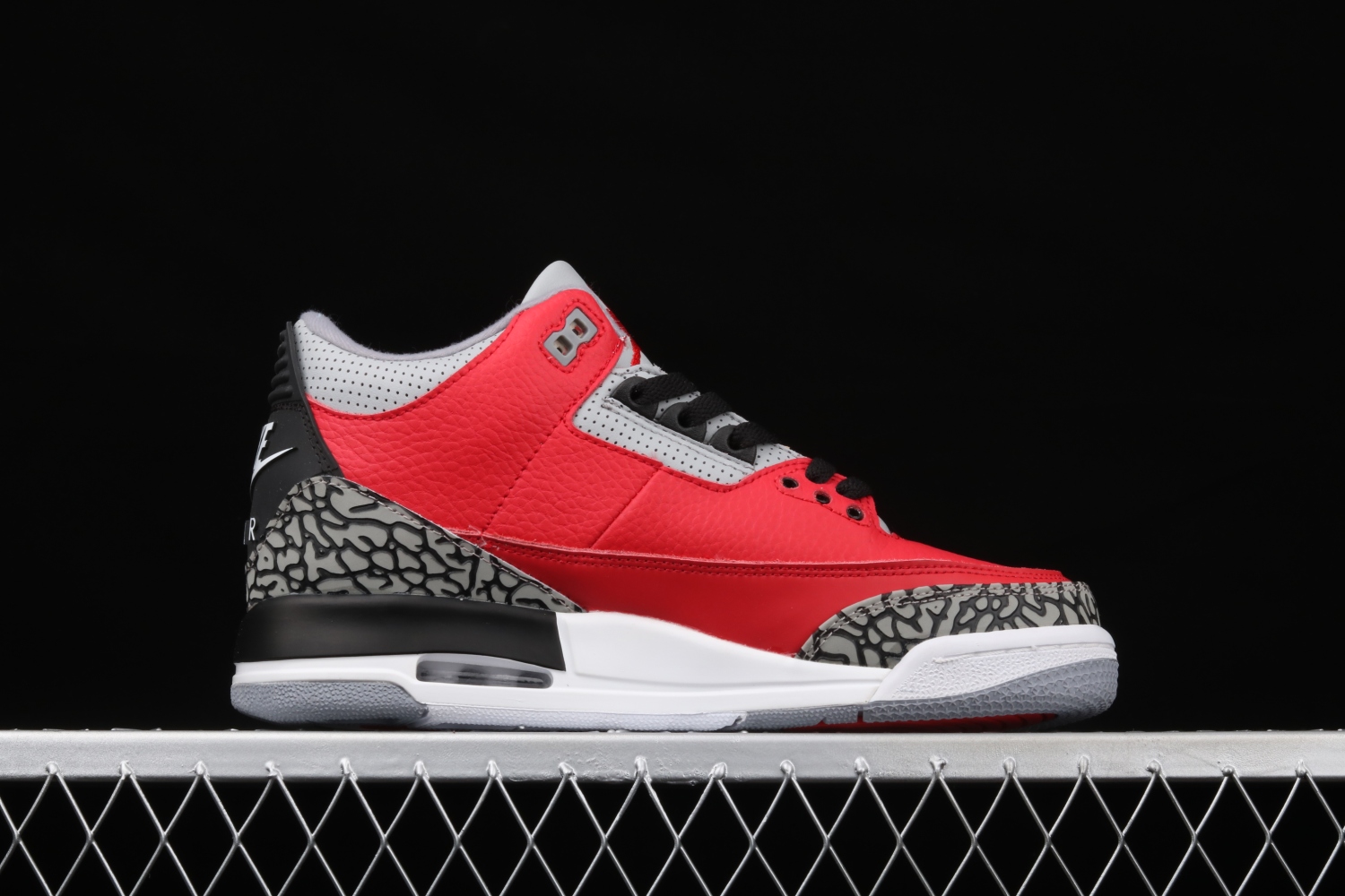Jordan 3 Retro SE Unite Fire Red CK5692-600
