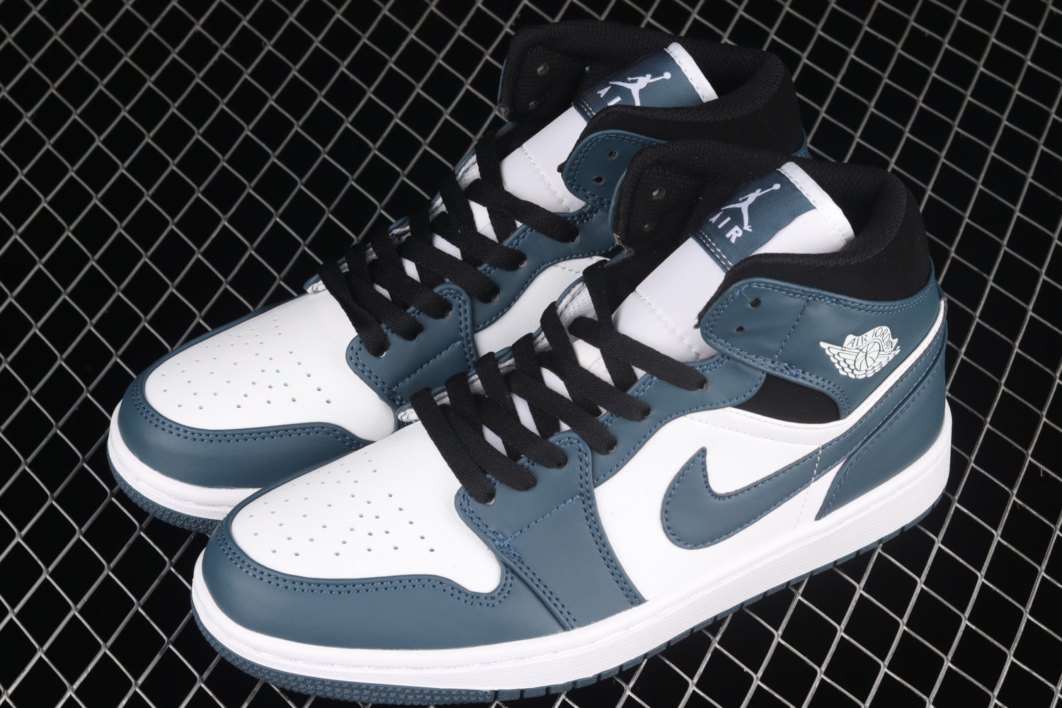 Jordan 1 Mid Armory Navy 554724-411