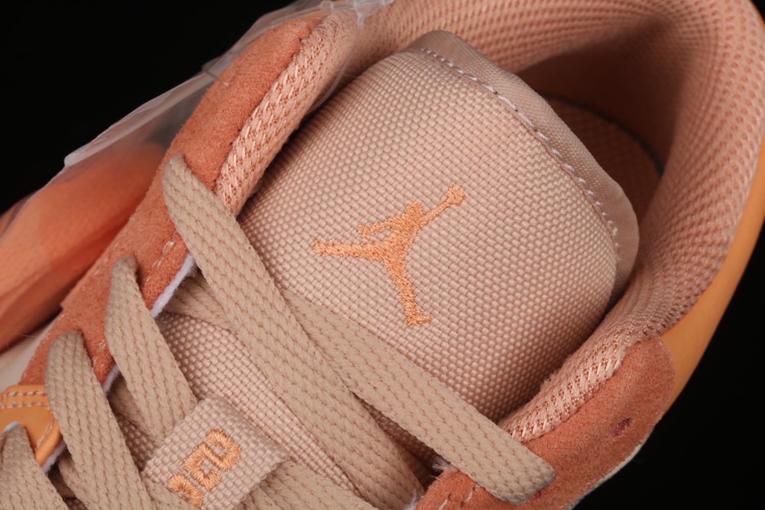 Jordan 1 Low  Apricot Orange (W)  DH4271-800