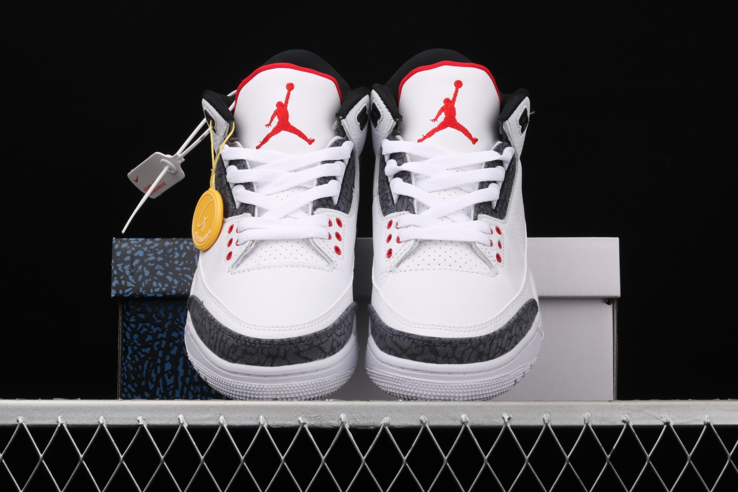 Jordan 3 Retro SE Fire Red Denim (2020) CZ6431-100