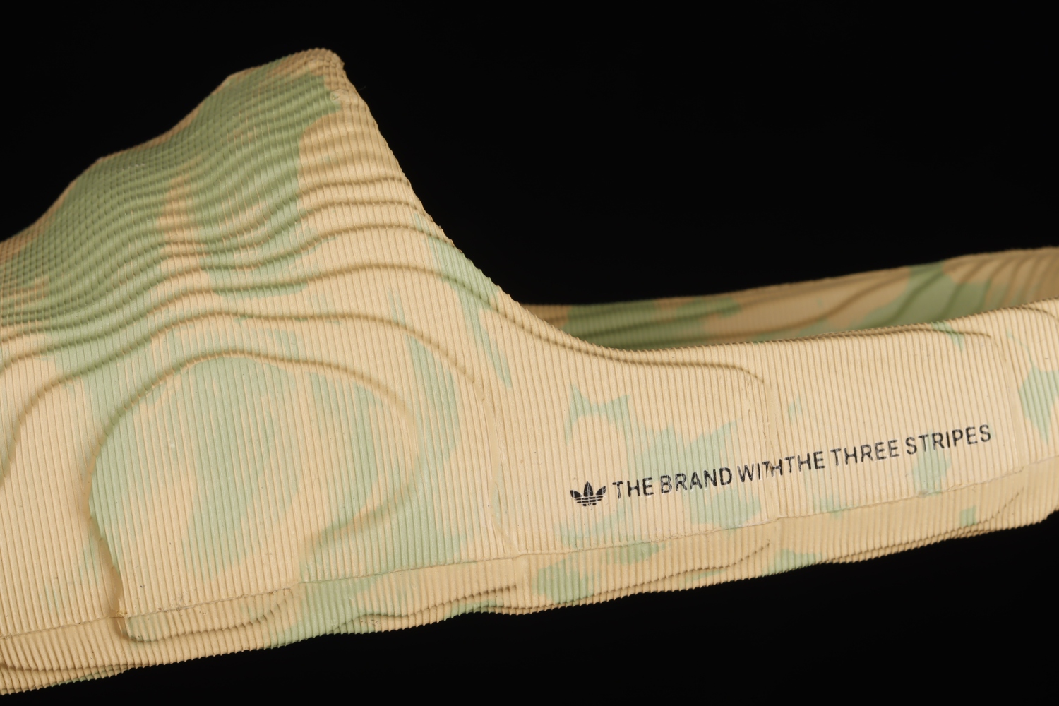 adidas Adilette 22 Slides Magic Lime St Desert Sand GY1597