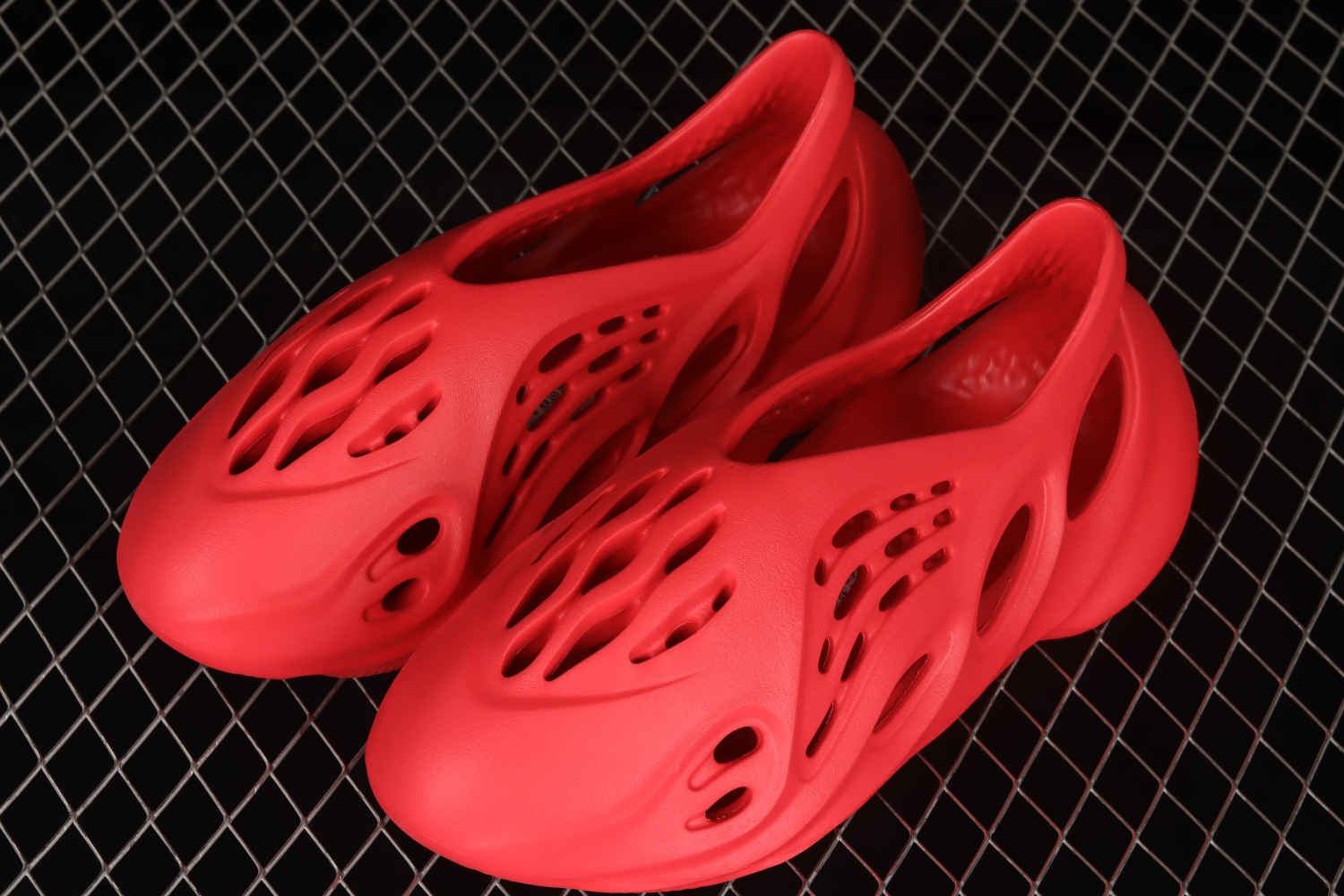 adidas Yeezy Foam RNNR Vermillion GW3355