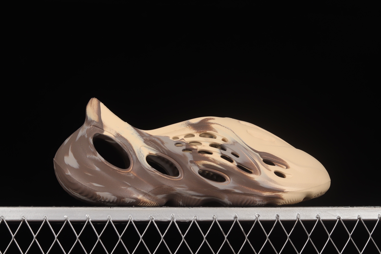 adidas Yeezy Foam RNNR MX Cream Clay GX8774