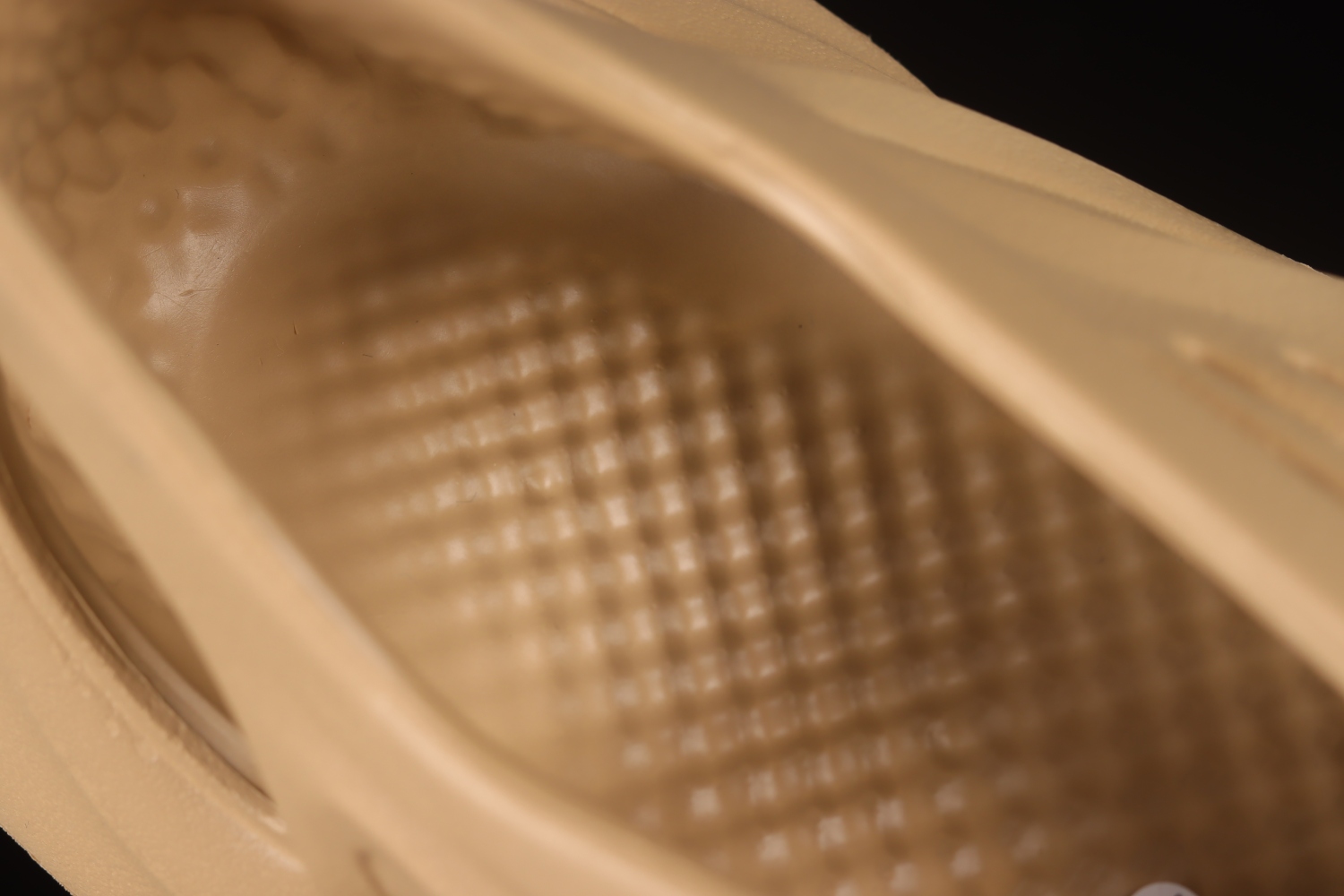 adidas Yeezy Foam RNNR Ochre GW3354